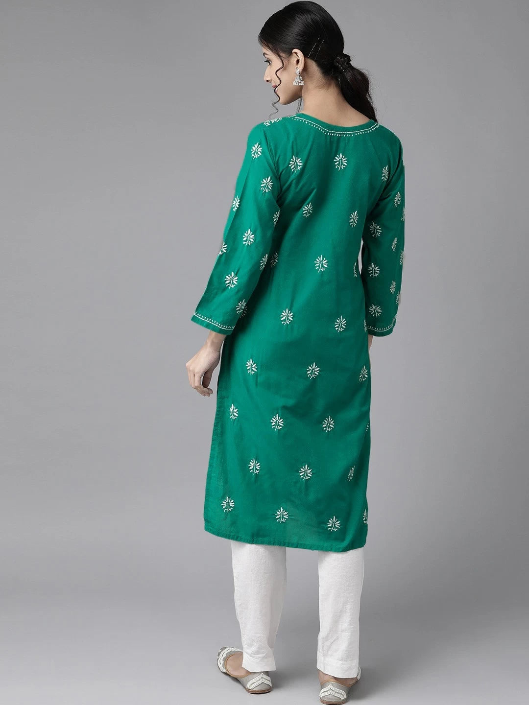 Ada Hand Embroidered Green Cotton Lucknowi Chikankari Straight Kurta A210523