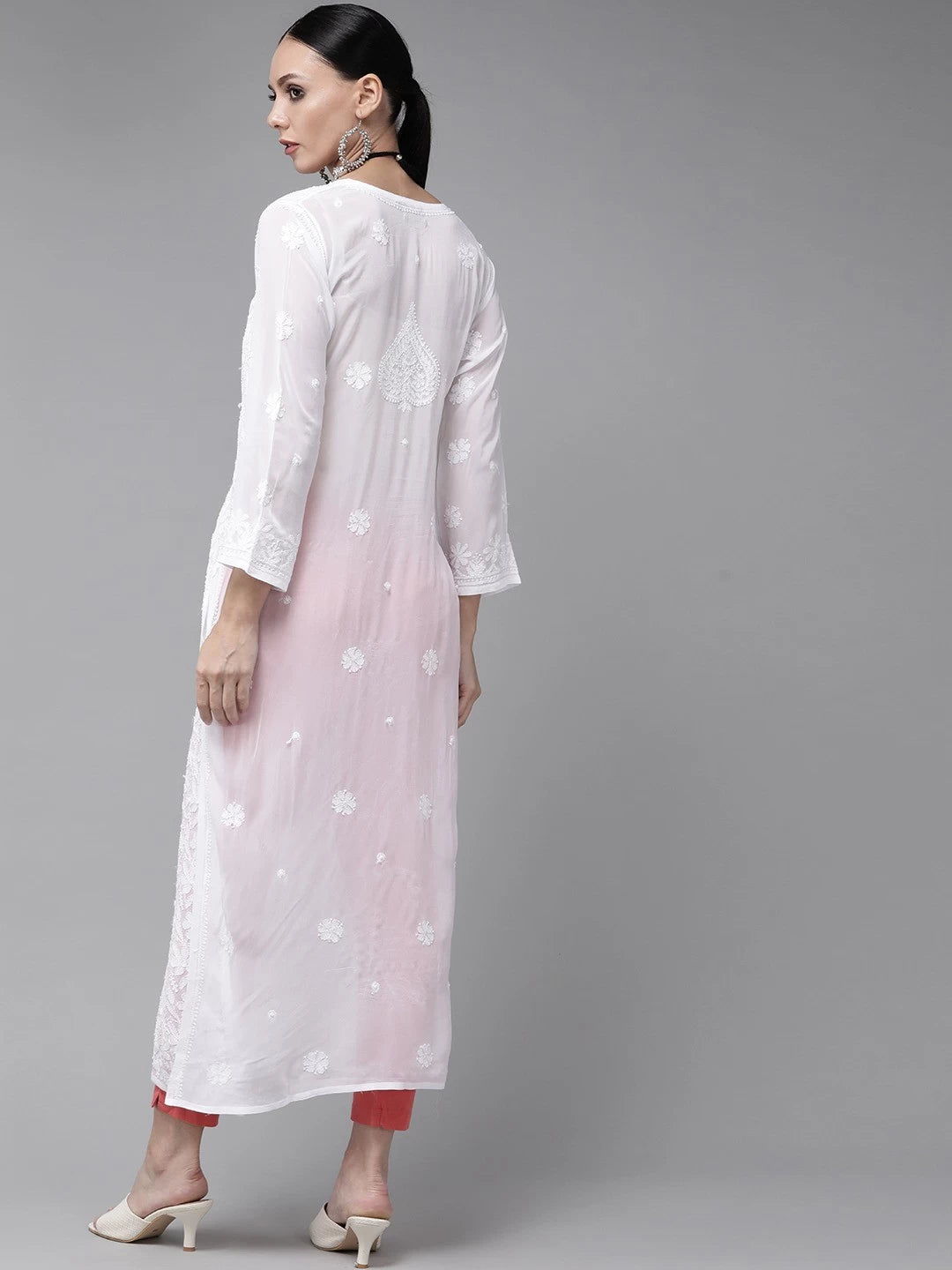 Ada Hand Embroidered White Georgette Lucknowi Chikankari Kurta A411331