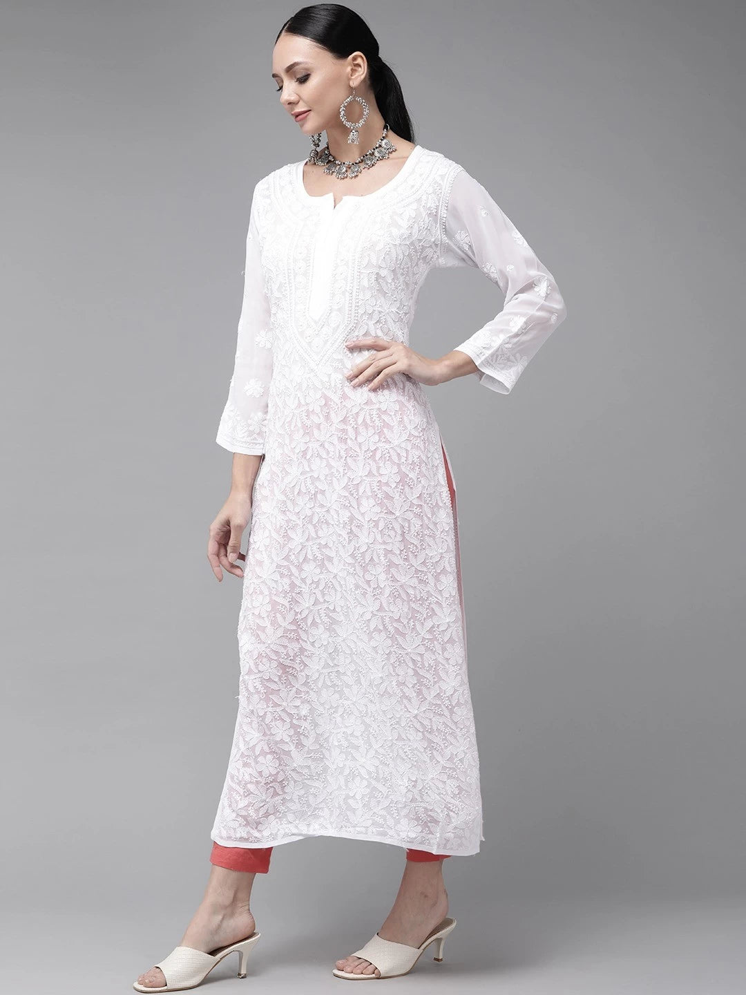 Ada Hand Embroidered White Georgette Lucknowi Chikankari Kurta A411331