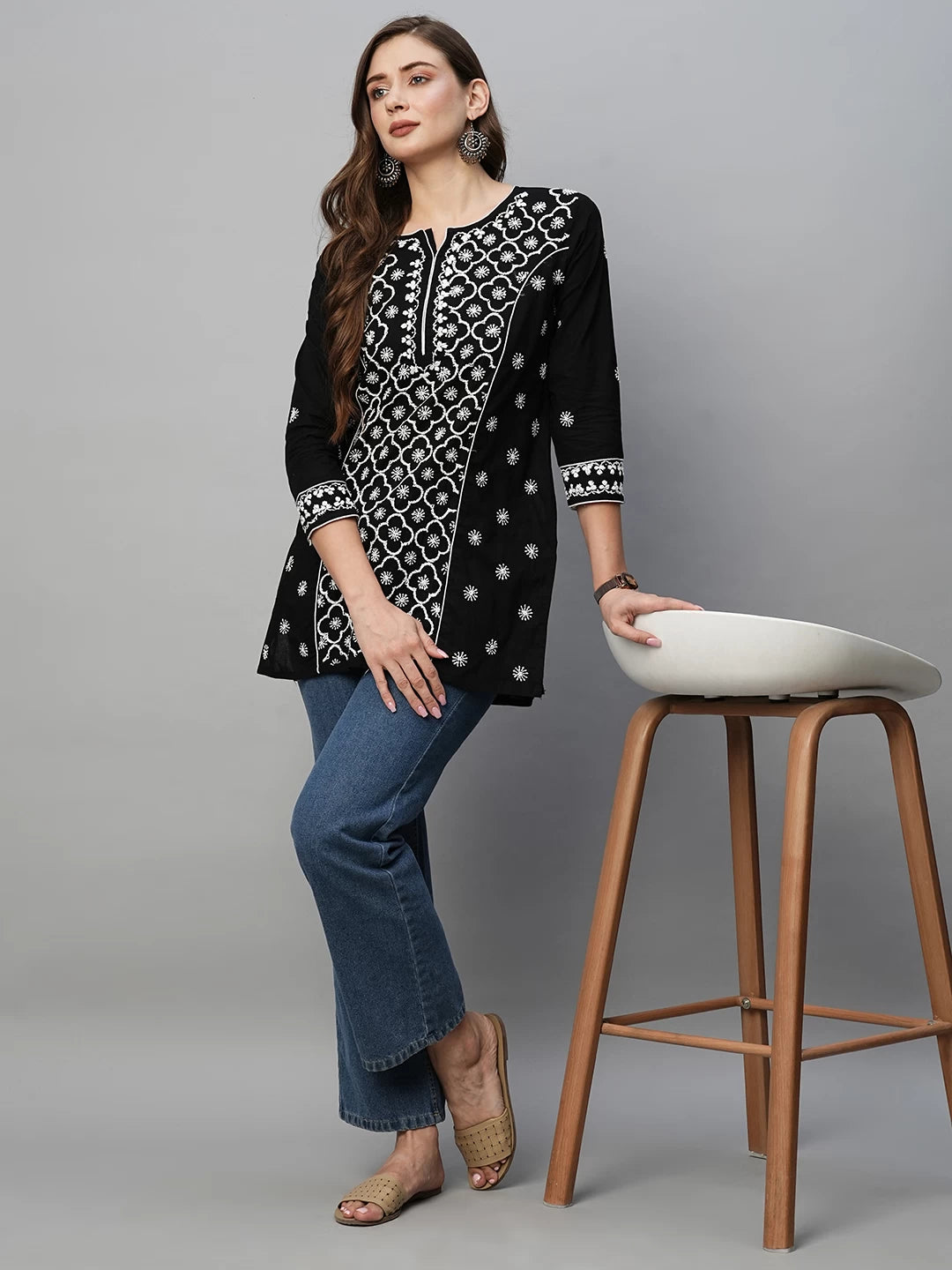 Ada Hand Embroidered Black Cotton Lucknowi Chikankari Straight Kurti A911368