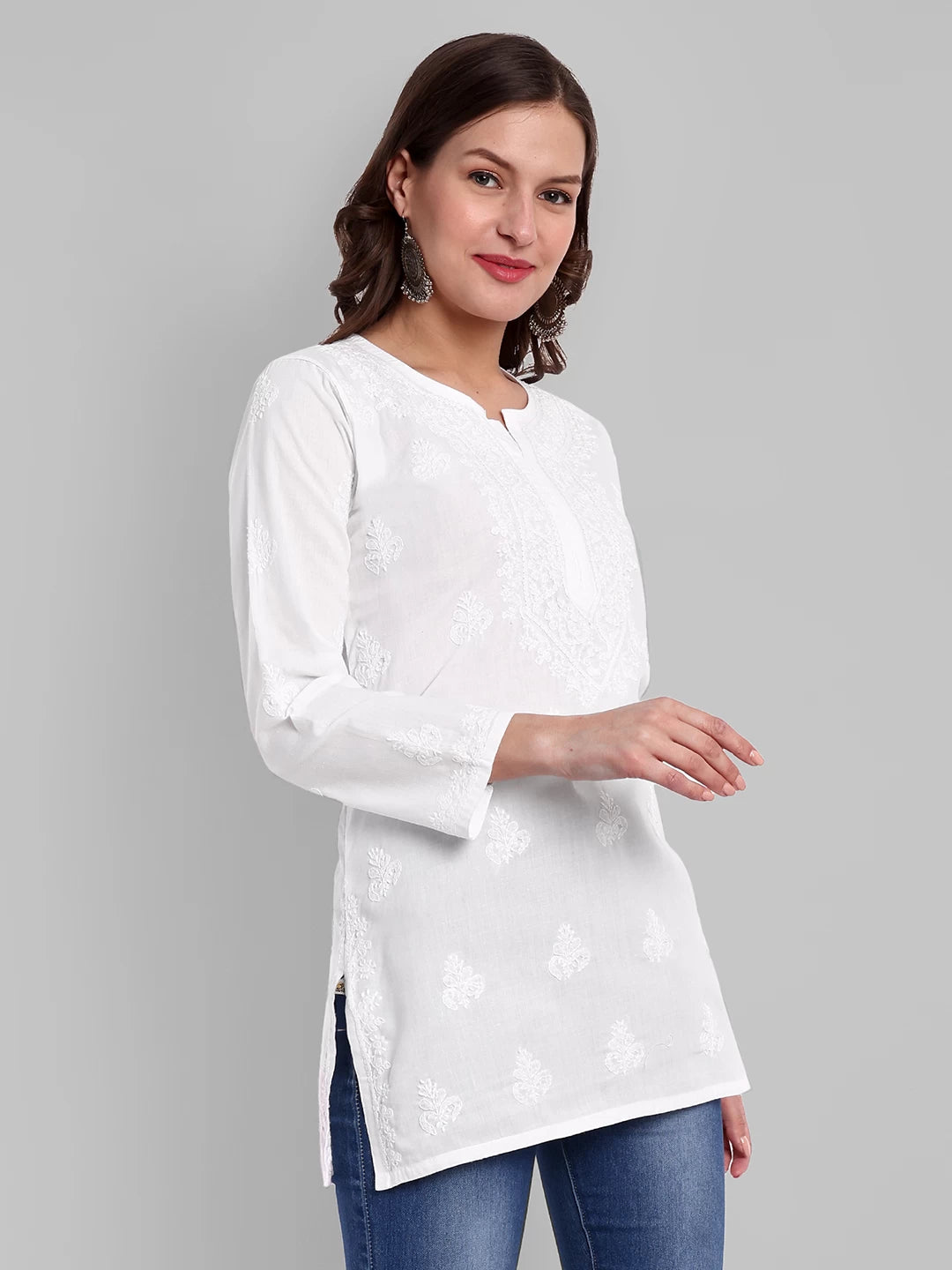 Ada Hand Embroidered White Cotton Lucknowi Chikankari Straight Kurti A911335
