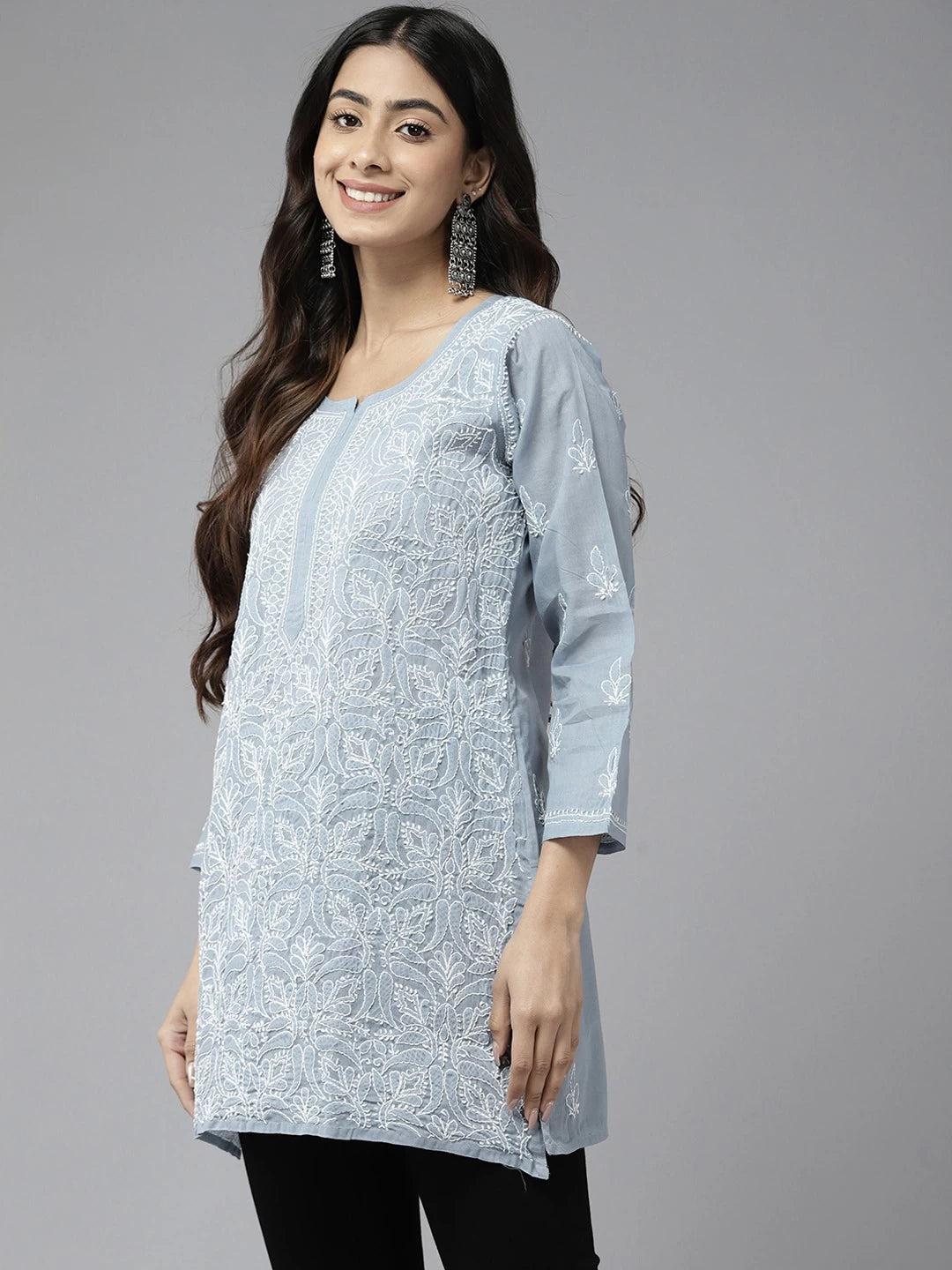 Ada Hand Embroidered Grey Cotton Lucknowi Chikankari Straight Kurti A911307