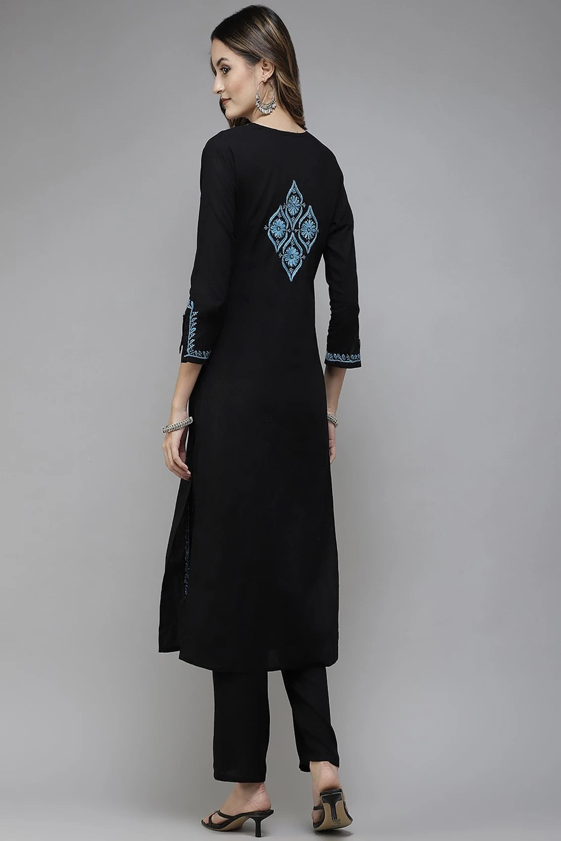 Ada Hand Embroidered Black Cotton Lucknowi Chikan Straight Kurta A411392