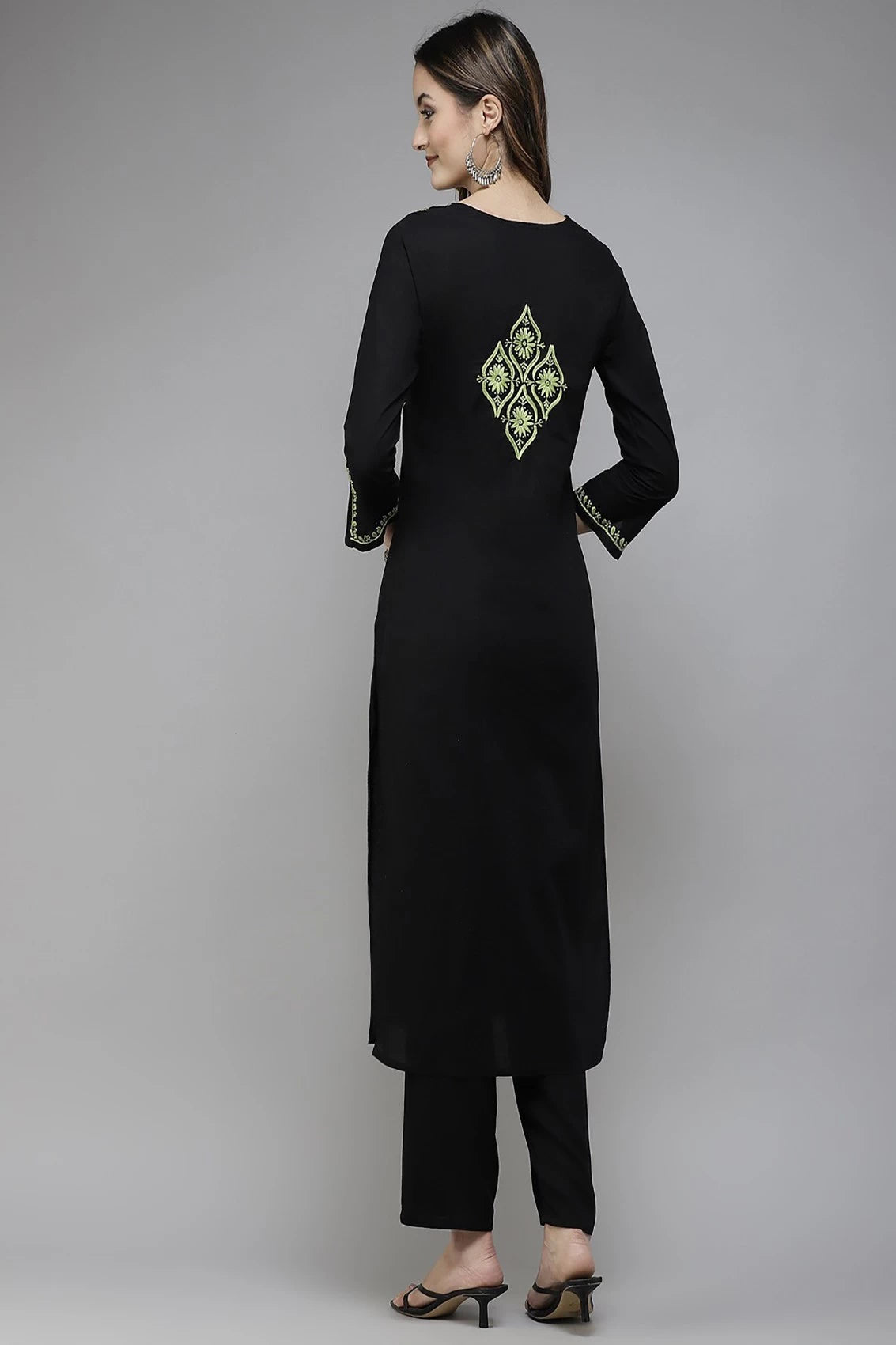 Ada Hand Embroidered Black Cotton Lucknowi Chikan Straight Kurta A411388