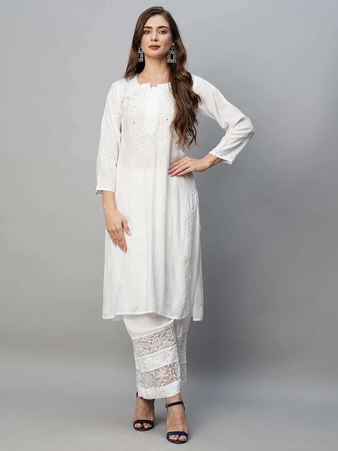Ada Hand Embroidered White Muslin Lucknowi Chikankari straight Kurta With Muqaish Work A100420