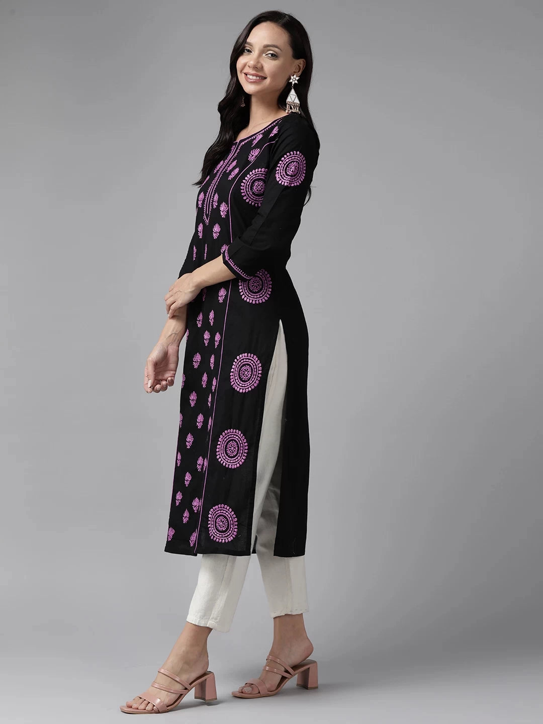 Ada Hand Embroidered Black Cotton Lucknowi Chikankari Straight Kurta A411442