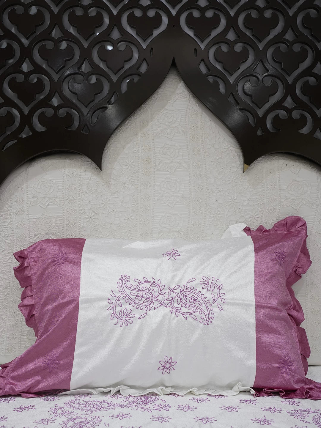 Ada Hand Embroidered White And Pink Silk Lucknowi Chikankari Bed Sheet With Pillow And Cushion Cover Set 01A442692