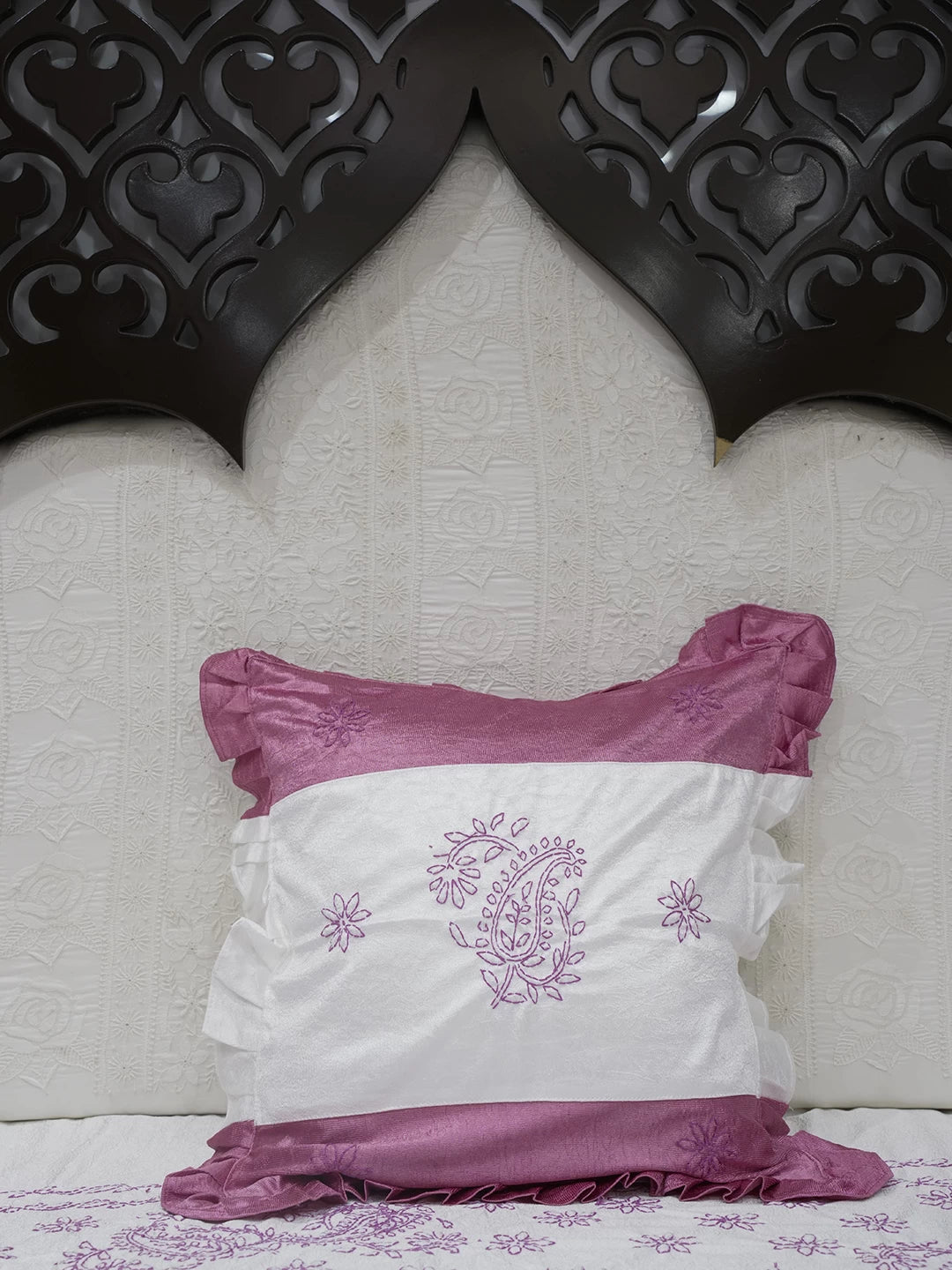 Ada Hand Embroidered White And Pink Silk Lucknowi Chikankari Bed Sheet With Pillow And Cushion Cover Set 01A442692