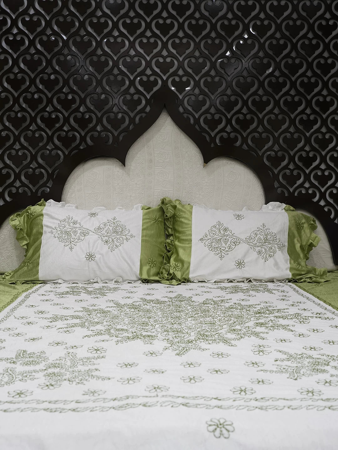 Ada Hand Embroidered White And Green Silk Lucknowi Chikankari Bed Sheet With Pillow And Cushion Cover Set 01A442691