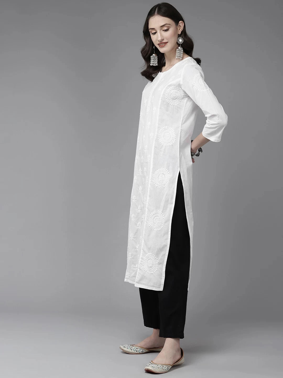 Ada Hand Embroidered White Pure Cotton Lucknowi Chikankari Straight Kurta A411470