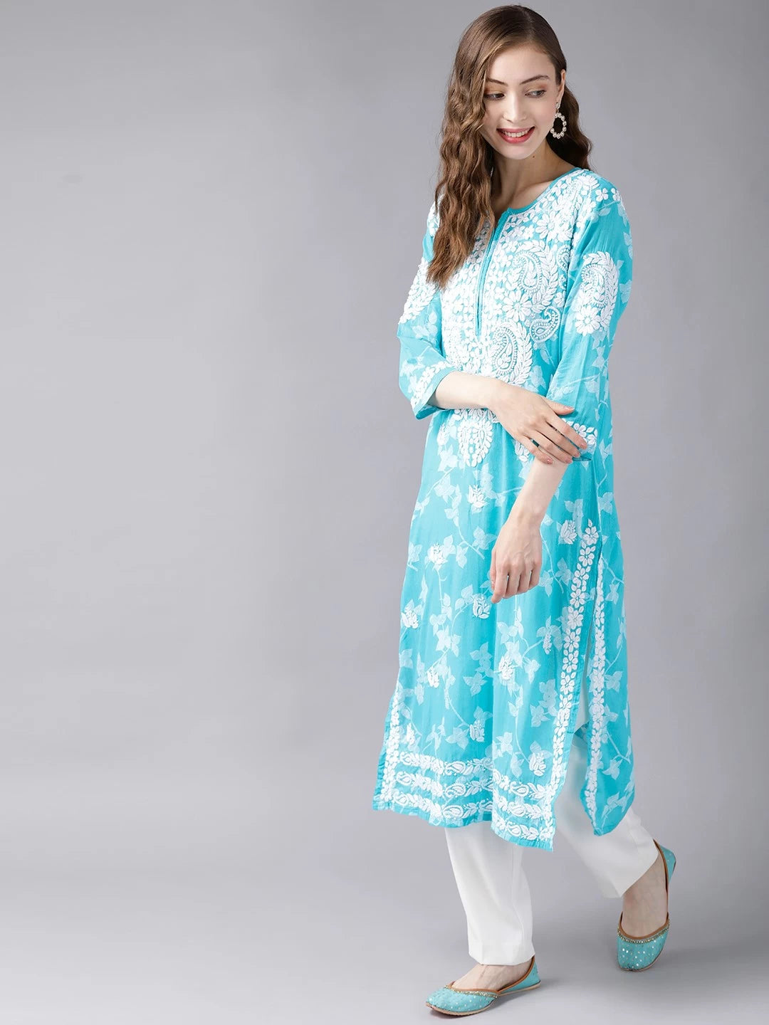 Ada Hand Embroidered Firozi Blue Cotton Lucknowi Chikan Kurta A411264
