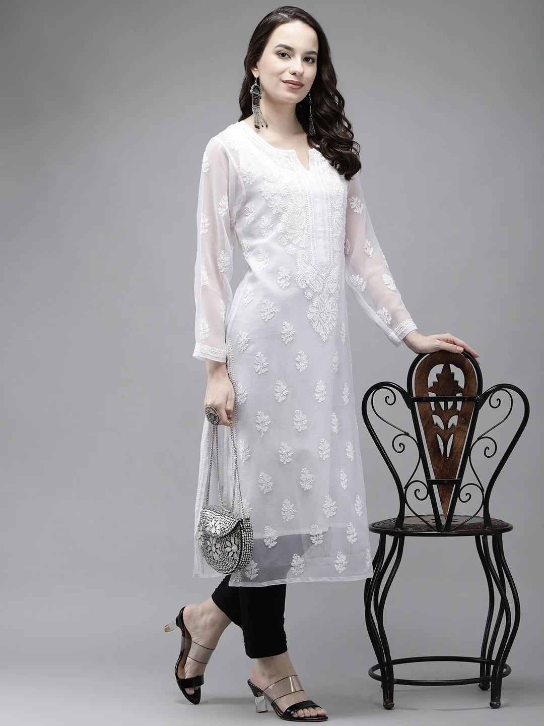 Ada Hand Embroidered White Georgette Lucknowi Chikankari Kurta Set With Slip A811204