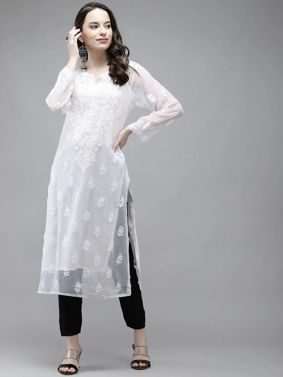 Ada Hand Embroidered White Georgette Lucknowi Chikankari Kurta Set With Slip A811204