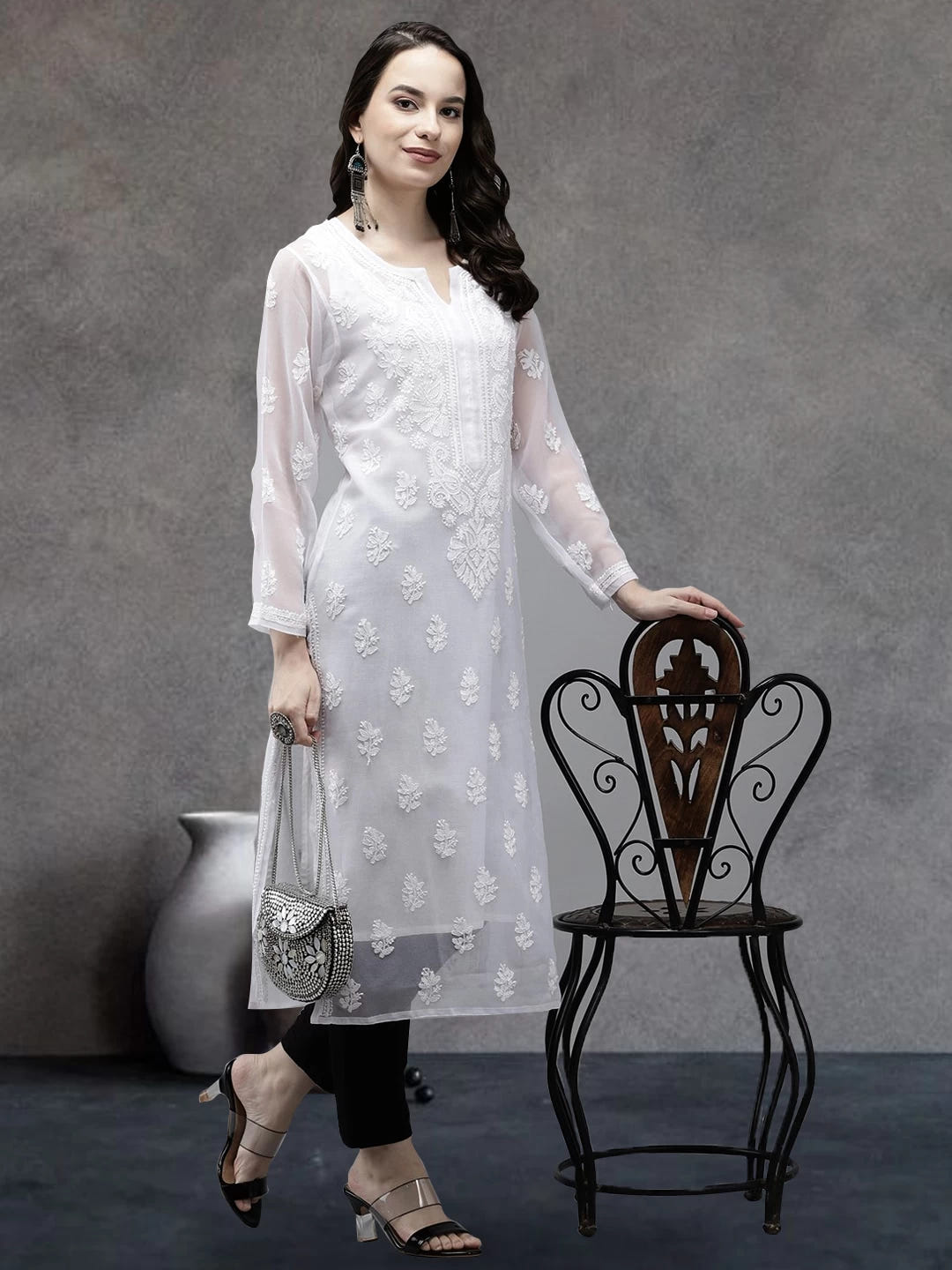 Ada Hand Embroidered White Georgette Lucknowi Chikankari Kurta Set With Slip A811204