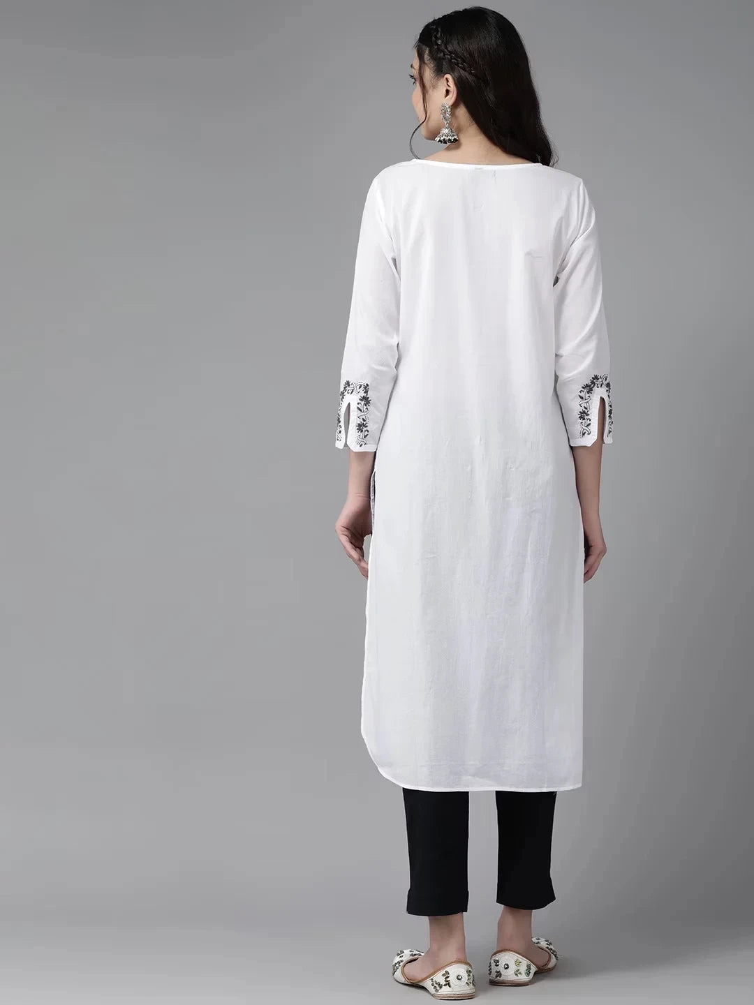 Ada Hand Embroidered White Cotton Lucknowi Chikankari Straight Kurta A411459