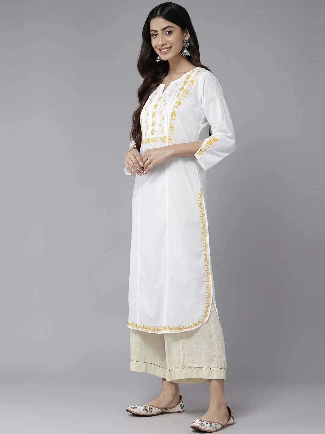 Ada Hand Embroidered White Cotton Lucknowi Chikankari Straight Kurta A411444