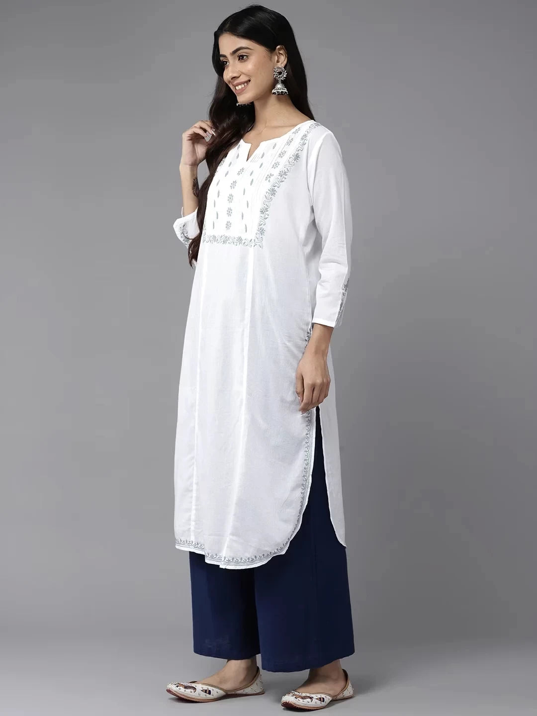 Ada Hand Embroidered White Cotton Lucknowi Chikankari Straight Kurta A411445
