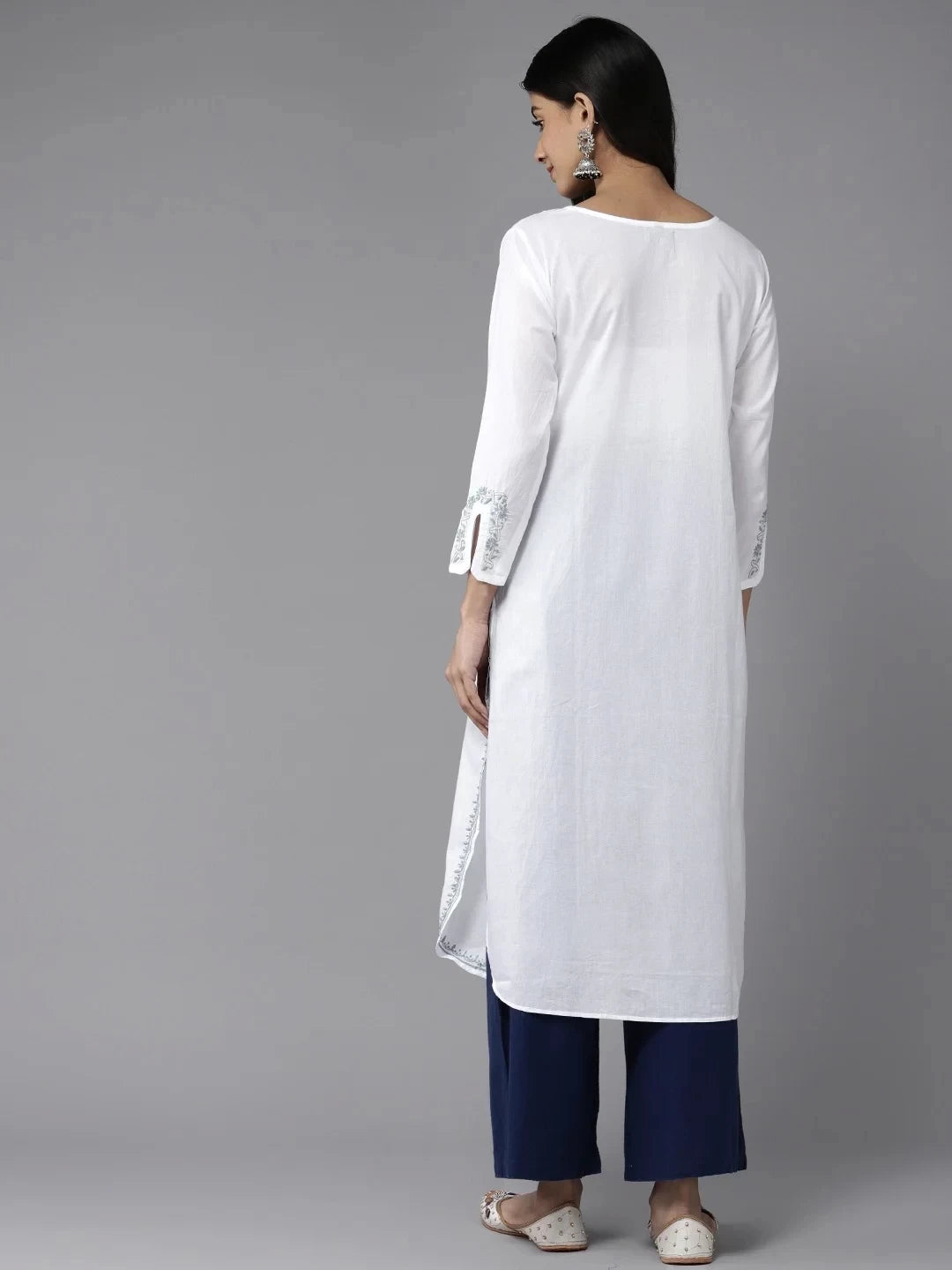 Ada Hand Embroidered White Cotton Lucknowi Chikankari Straight Kurta A411445