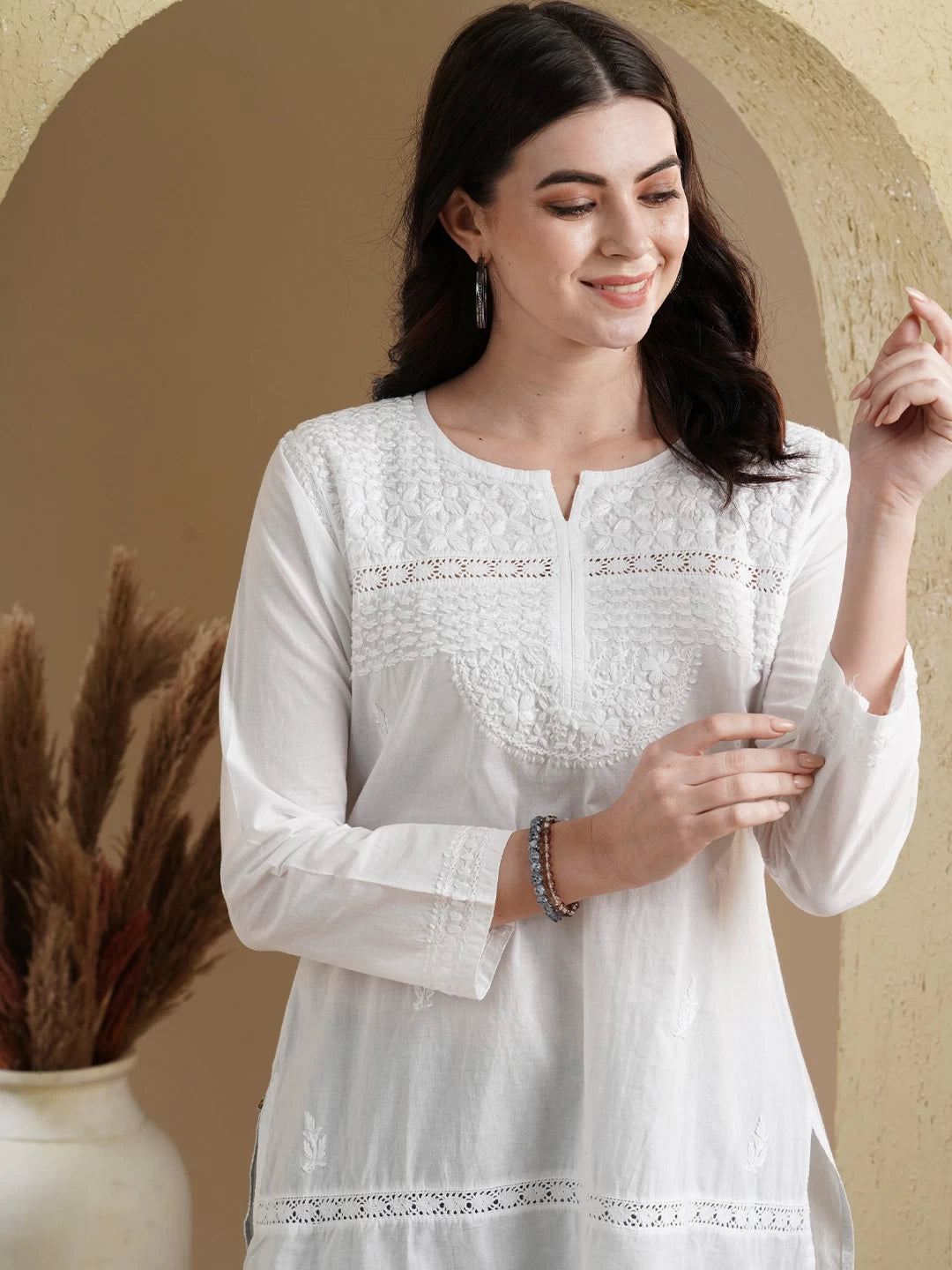 Ada Hand Embroidered White Cotton Lucknowi Chikankari Straight Kurti A100595