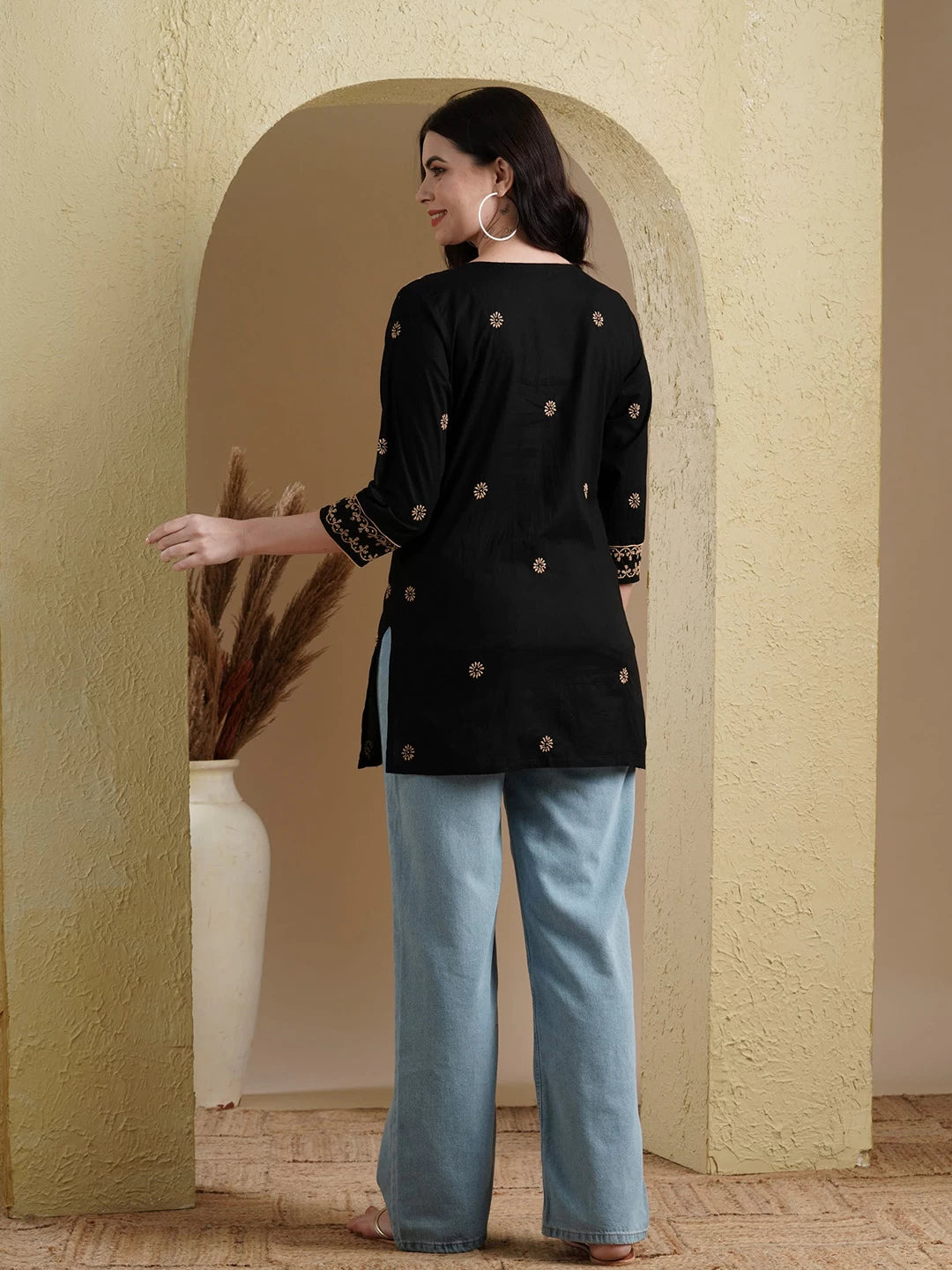 Ada Hand Embroidered Black Cotton Lucknowi Chikankari Straight Kurti A911381