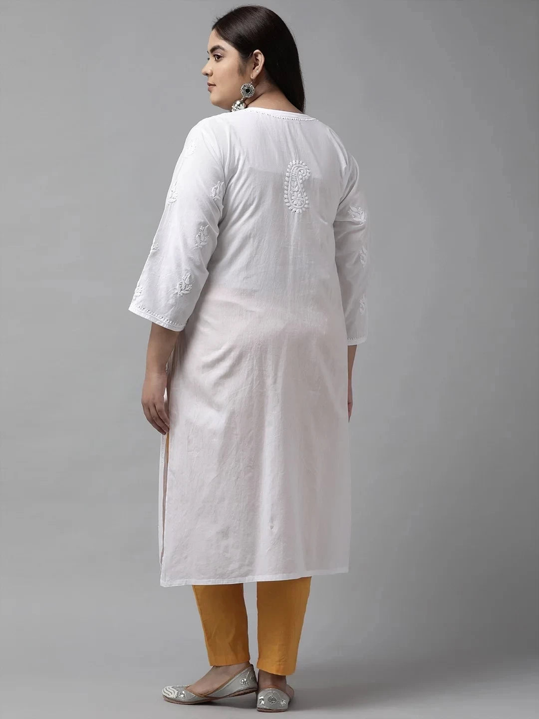 Ada Hand Embroidered White Cotton Lucknowi Chikankari Straight Kurta with Muqaish Work A411370