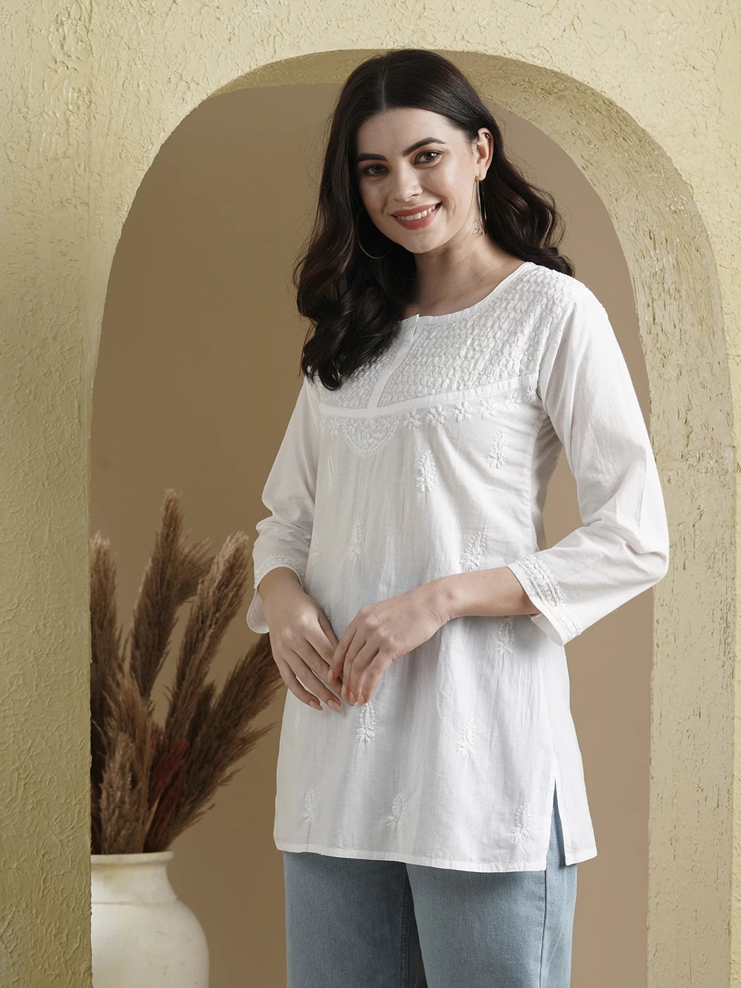 Ada Hand Embroidered White Cotton Lucknowi Chikankari Straight Kurti A296140