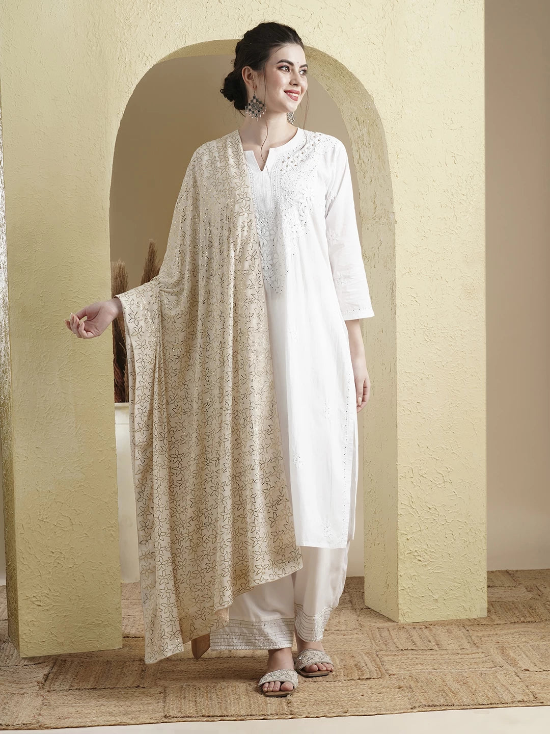 Ada Hand Embroidered Ivory Pure Georgette Dupatta With Muqaish Work A600698
