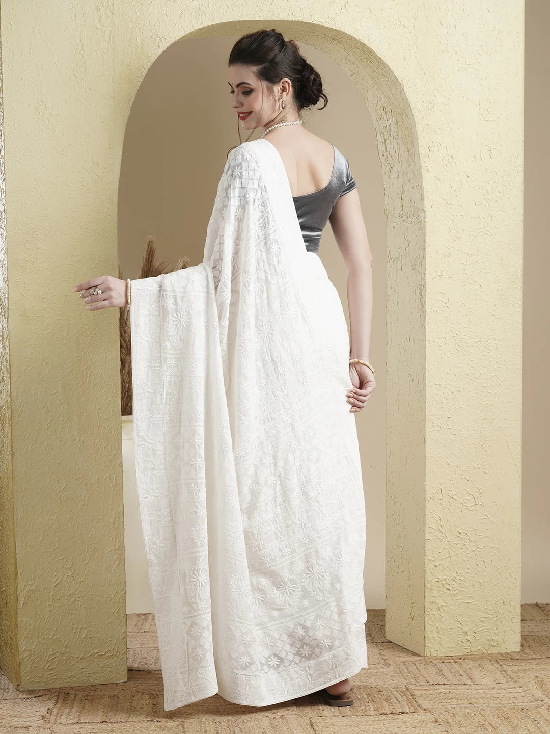 Ada Hand Embroidered Off White Pure Georgette Lucknowi Chikankari Saree With Blouse 01A449534