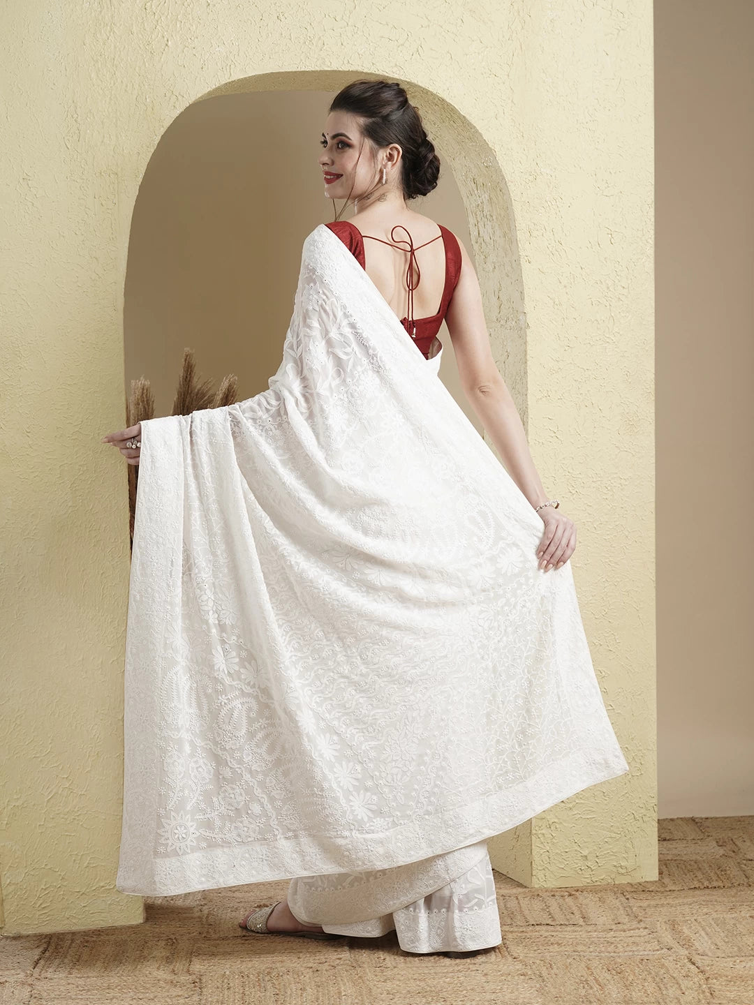 Ada Hand Embroidered Off White Pure Georgette Lucknowi Chikankari Saree With Blouse 01A398479