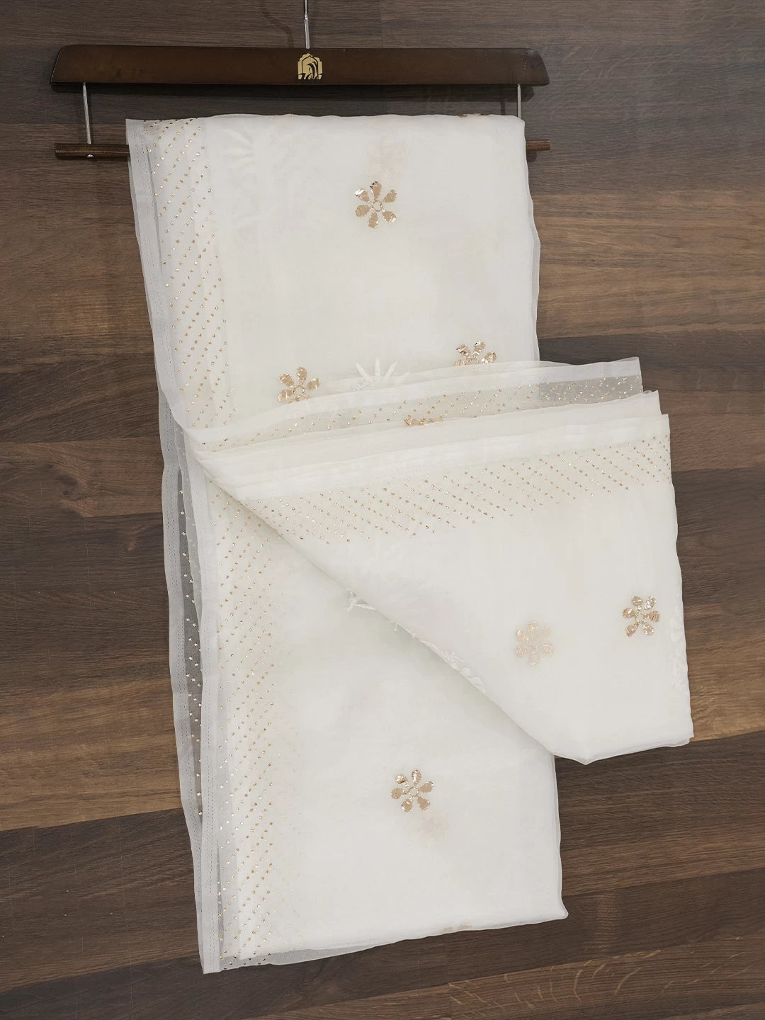 Ada Hand Embroidered Pearl White Organza Lucknowi Chikankari Saree With Blouse And Mukaish Work 01A510755