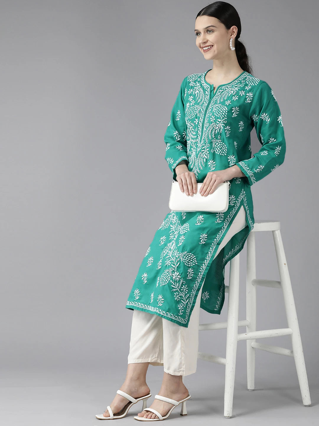 Ada Hand Embroidered Rama Green Cotton Lucknowi Chikankari Straight Kurta A411415