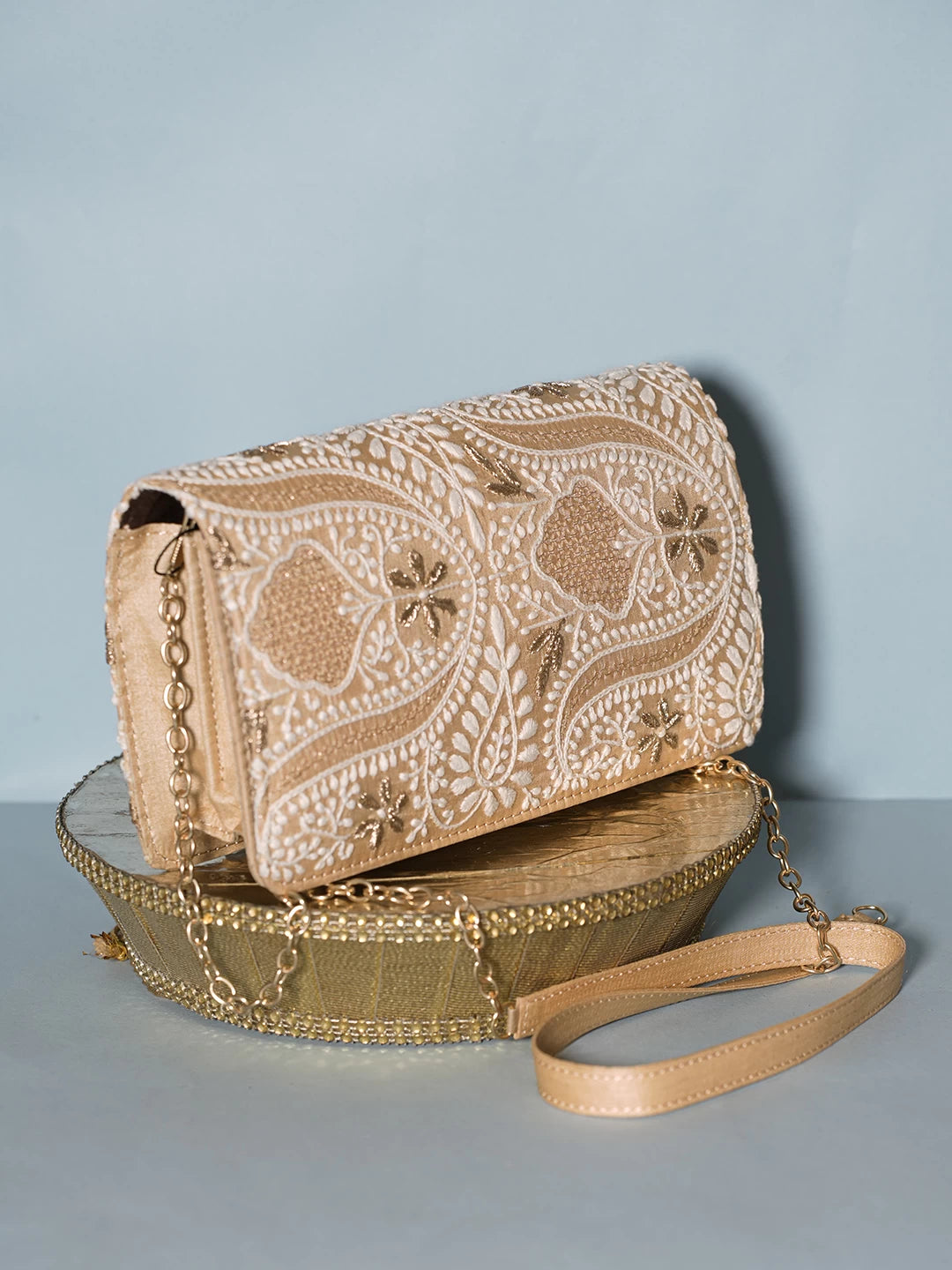 Ada Hand Embroidered Cream Silk Lucknowi Chikankari Clutch With Zari Work 01A518499