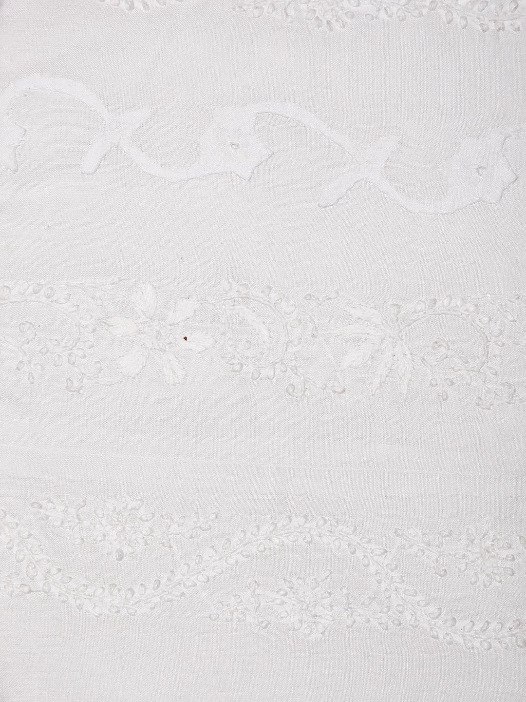 Ada Hand Embroidered White Cotton Lucknowi Chikankari Pouch With Pearl Work 01A522558