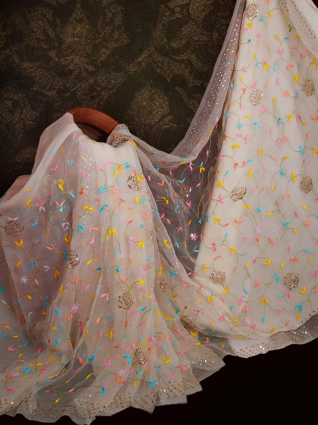 Ada Hand Embroidered Off White Organza Lucknowi Chikankari Saree With Blouse And Parsi Work 01A518774
