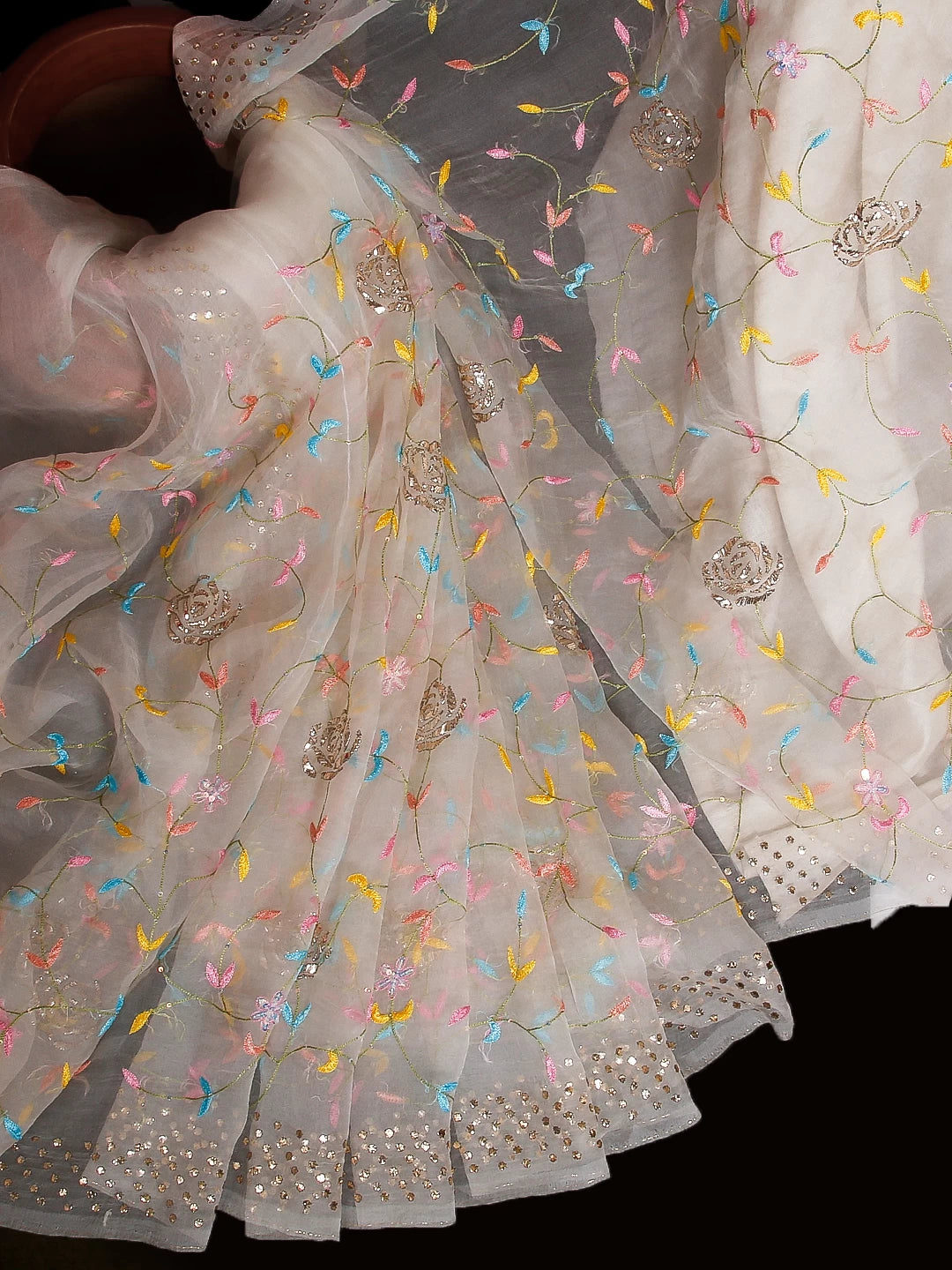 Ada Hand Embroidered Off White Organza Lucknowi Chikankari Saree With Blouse And Parsi Work 01A518774