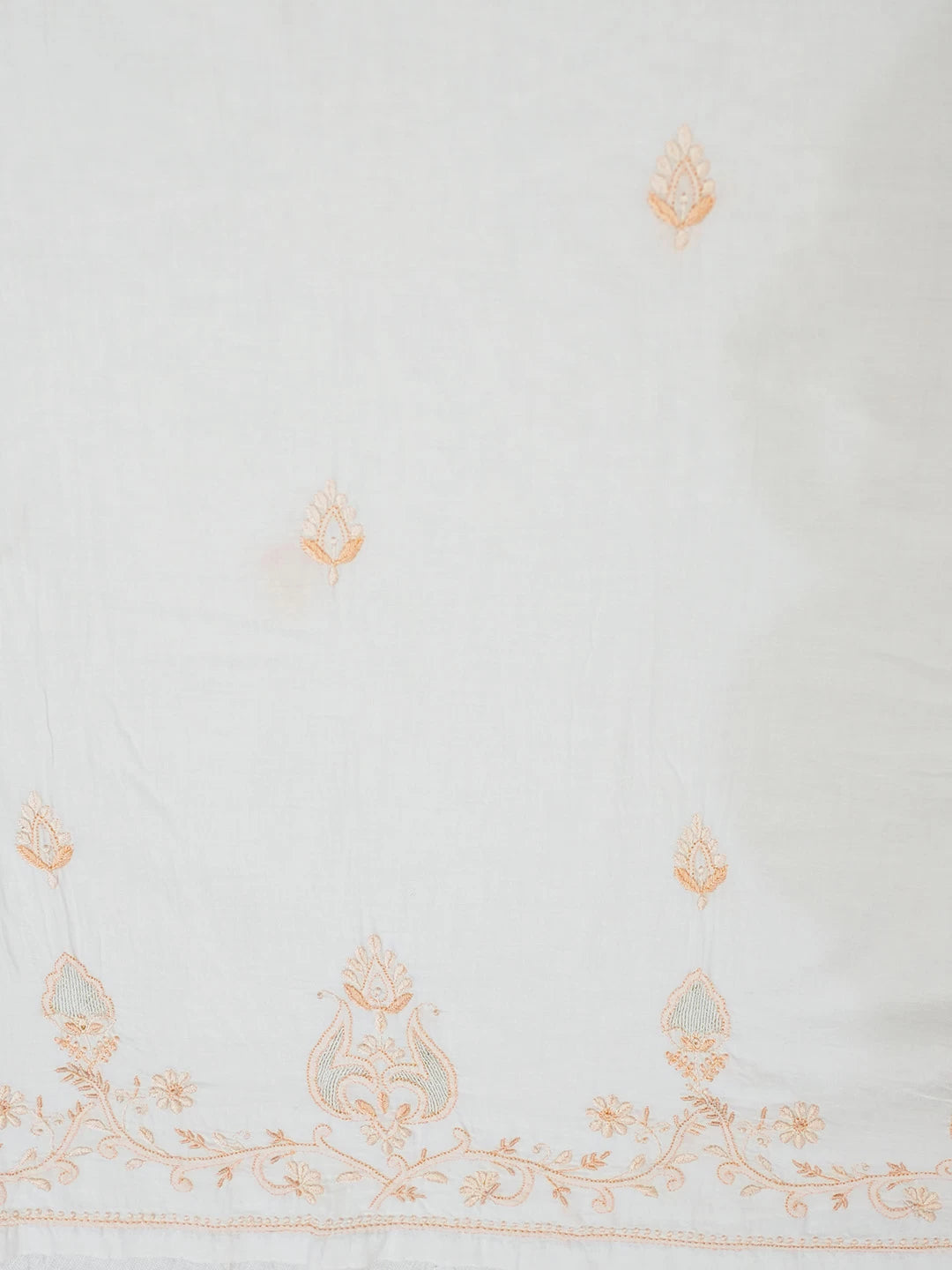 Ada Hand Embroidered White Cotton Lucknowi Chikankari Saree/Blouse With Zari Work 01A494481