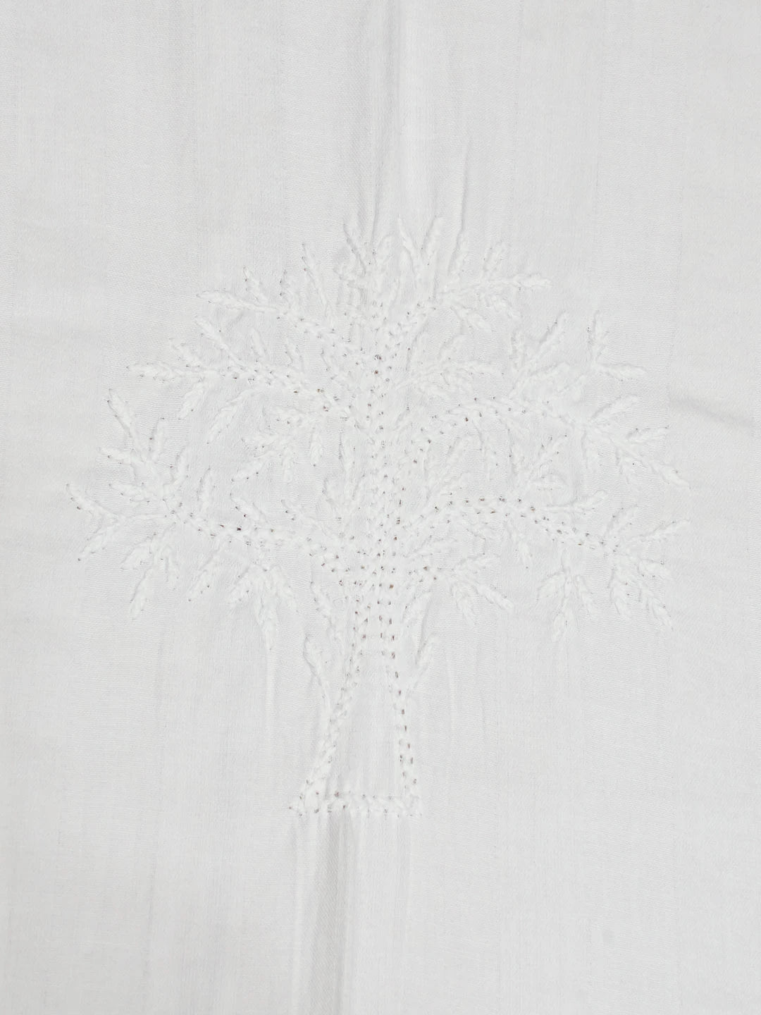 Ada Hand Embroidered White Cotton Lucknowi Chikankari Bed Sheet With Pillow And Cushion Cover Set 01A173528