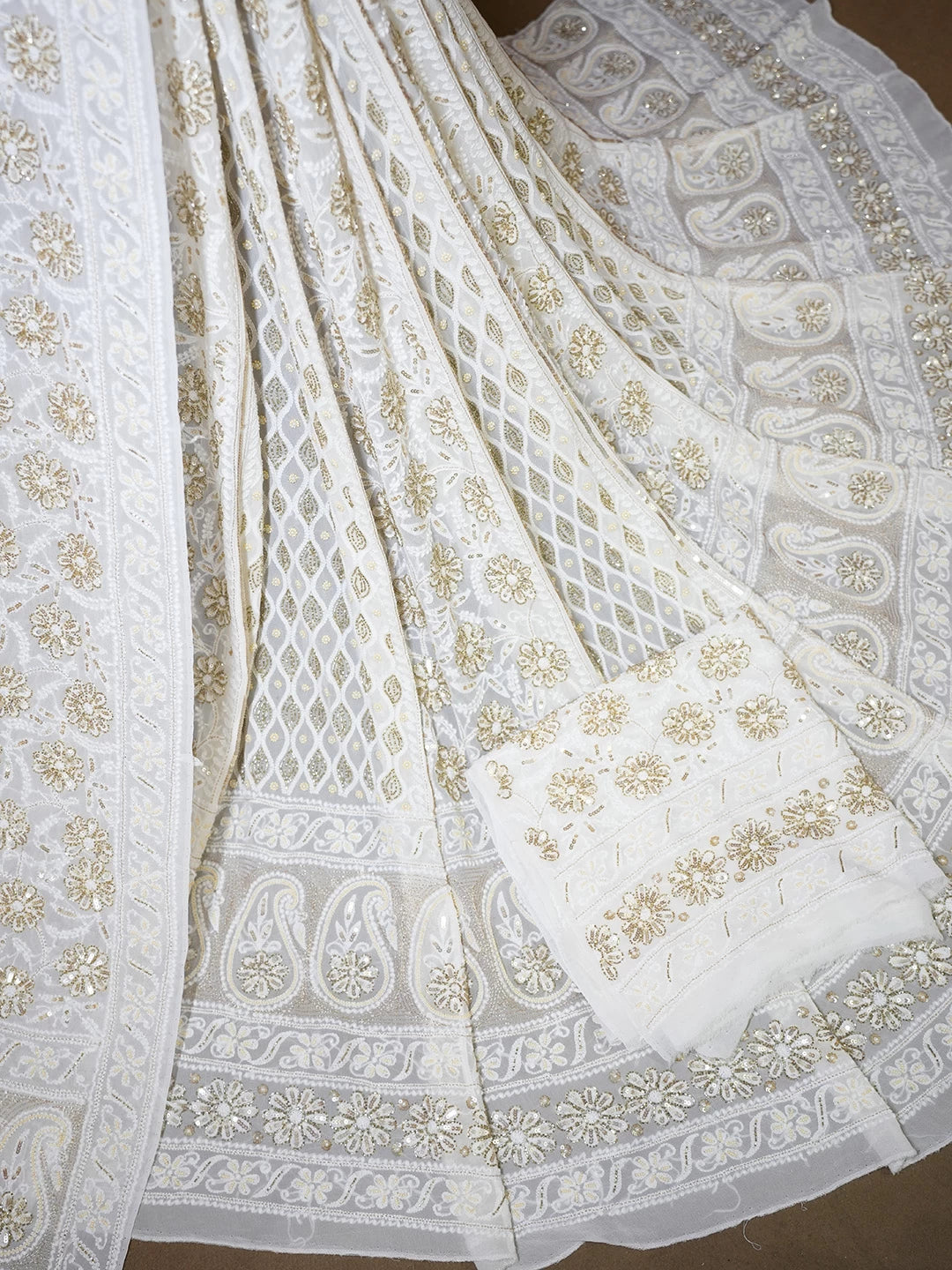 Ada Hand Embroidered White Pure Georgette Lucknowi Chikankari Lehenga Set With Zari Work 01A482621