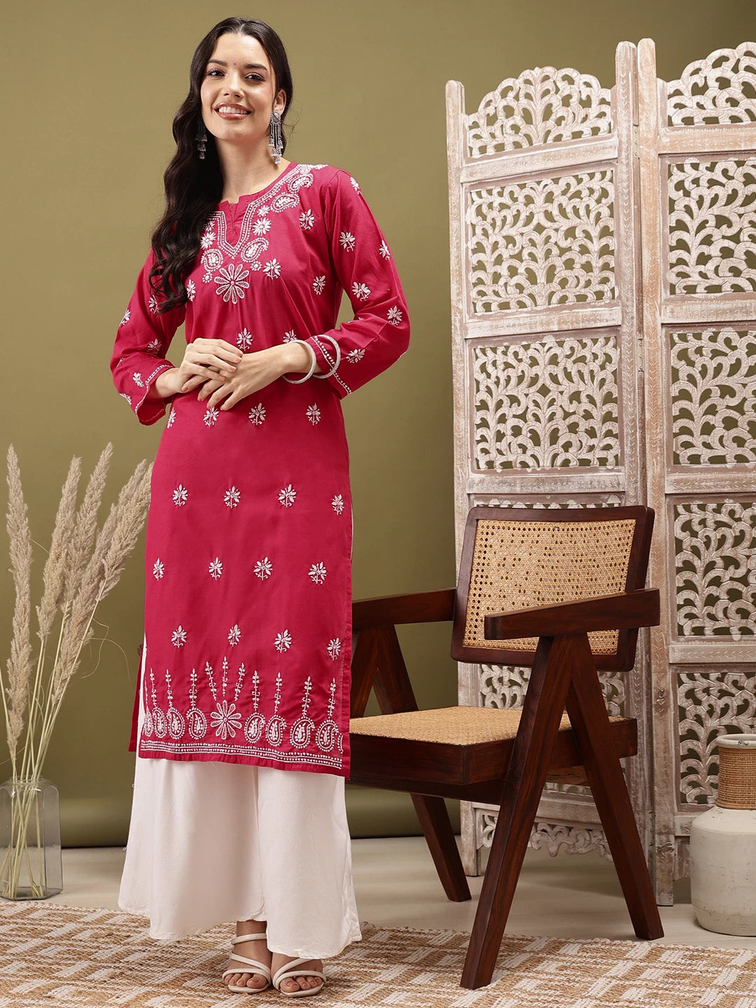Ada Hand Embroidered Magenta Cotton Lucknowi Chikankari Straight Kurta A411530