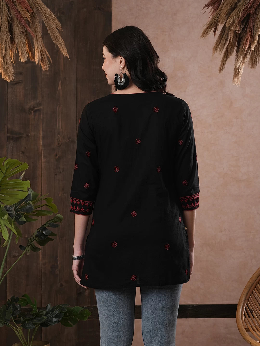 Ada Hand Embroidered Black And Maroon Cotton Lucknowi Chikankari Straight Kurti A911389