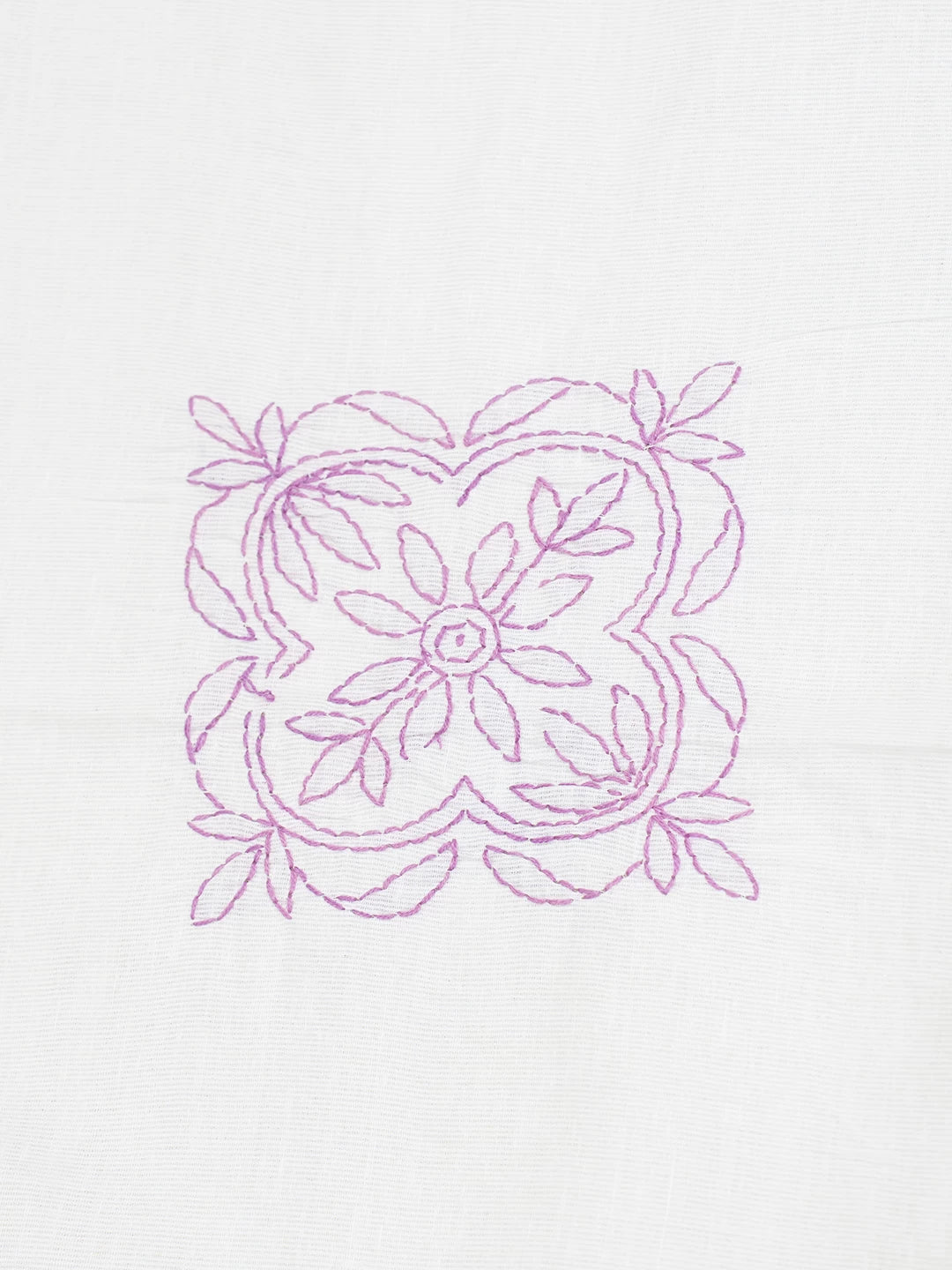 Ada Hand Embroidered White Cotton Lucknowi Chikankari Bed Sheet With Pillow And Cushion Cover Set 01A534141