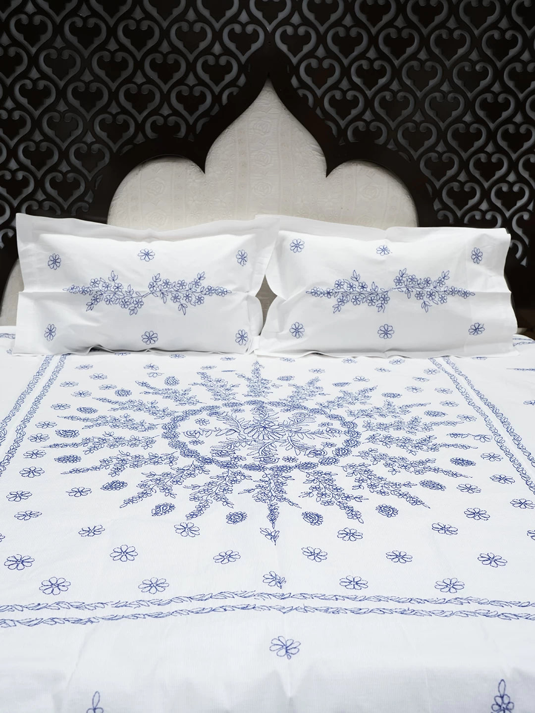 Ada Hand Embroidered White Cotton Lucknowi Chikankari Bed Sheet With Pillow And Cushion Cover Set 01A534137