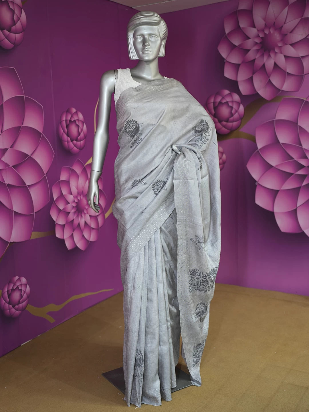 Ada Hand Embroidered Grey Silk Lucknowi Chikankari Saree /Blouse With Muqaish Work01A523872