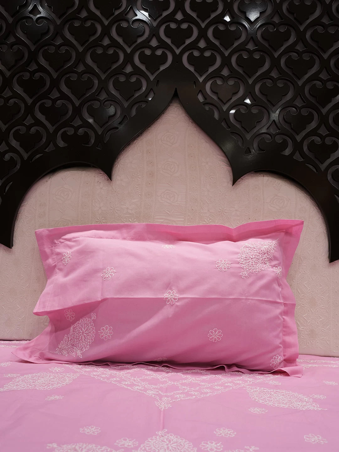 Ada Hand Embroidered Pink Cotton Lucknowi Chikankari Bed Sheet With Pillow Cover Set 01A376929