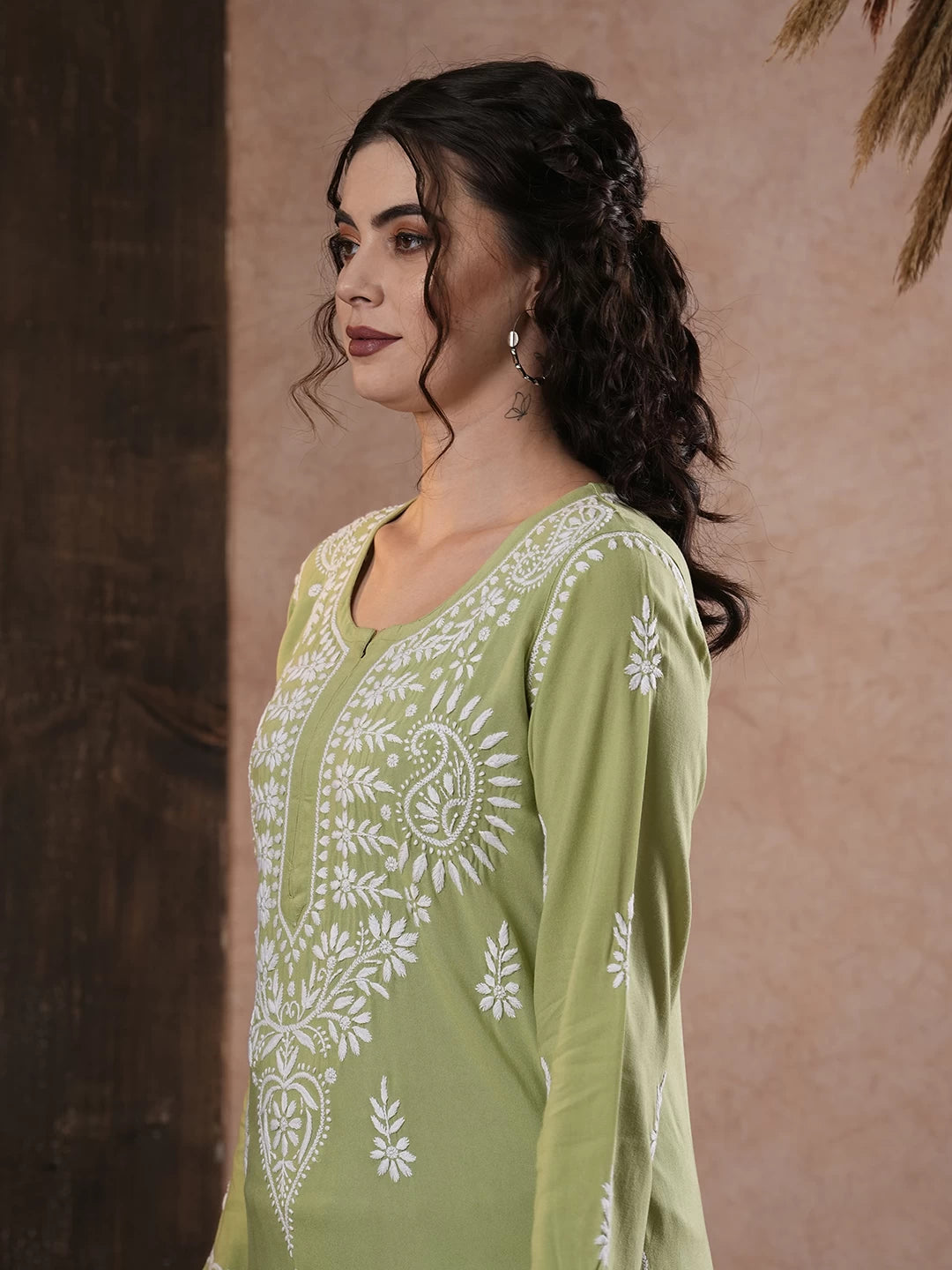Ada Hand Embroidered Green Rayon Lucknowi Chikankari Short Kurti A911393