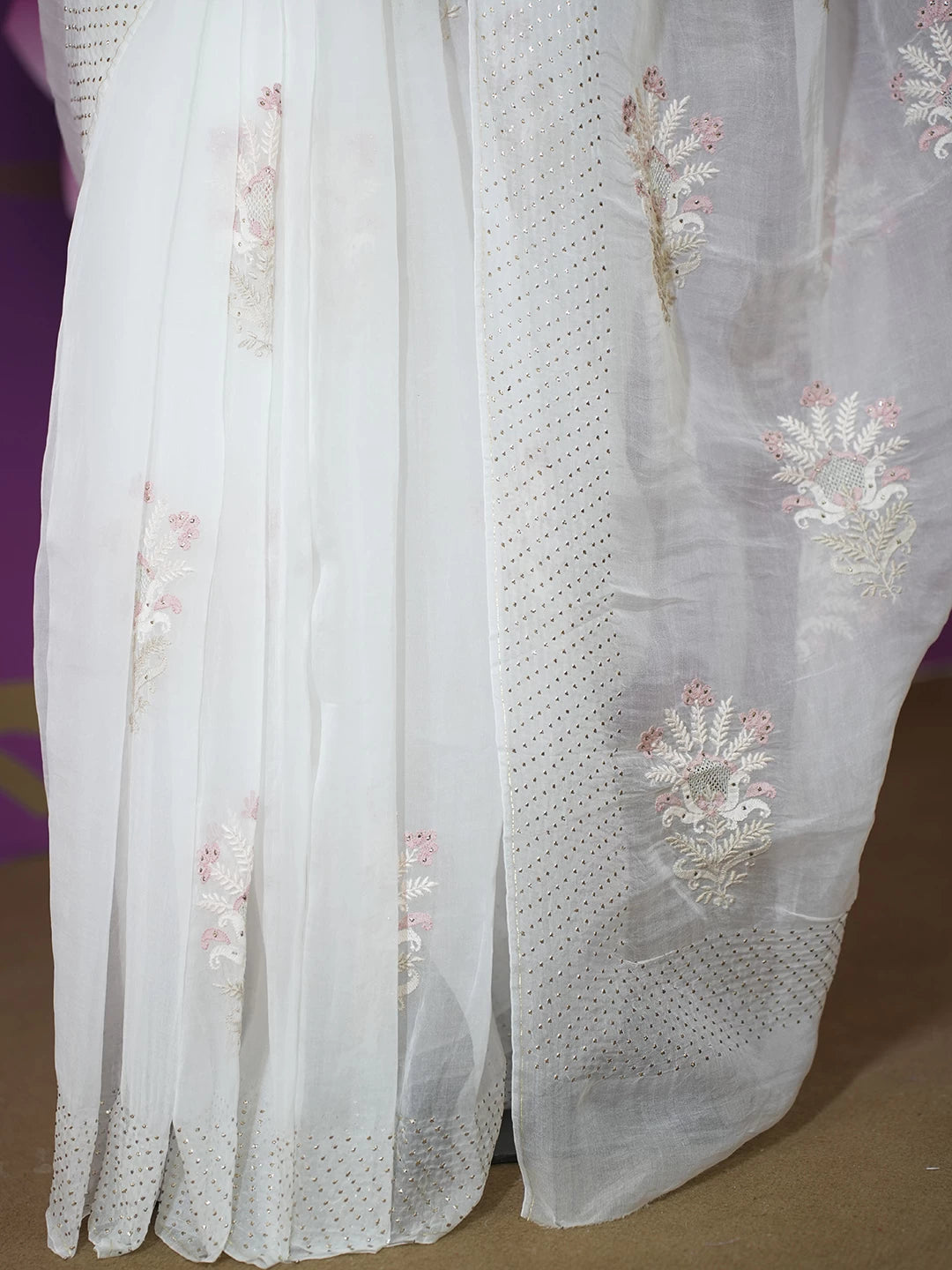 Ada Hand Embroidered Off White Organza Lucknowi Chikankari Saree With Blouse And Muqaish Work 01A483410