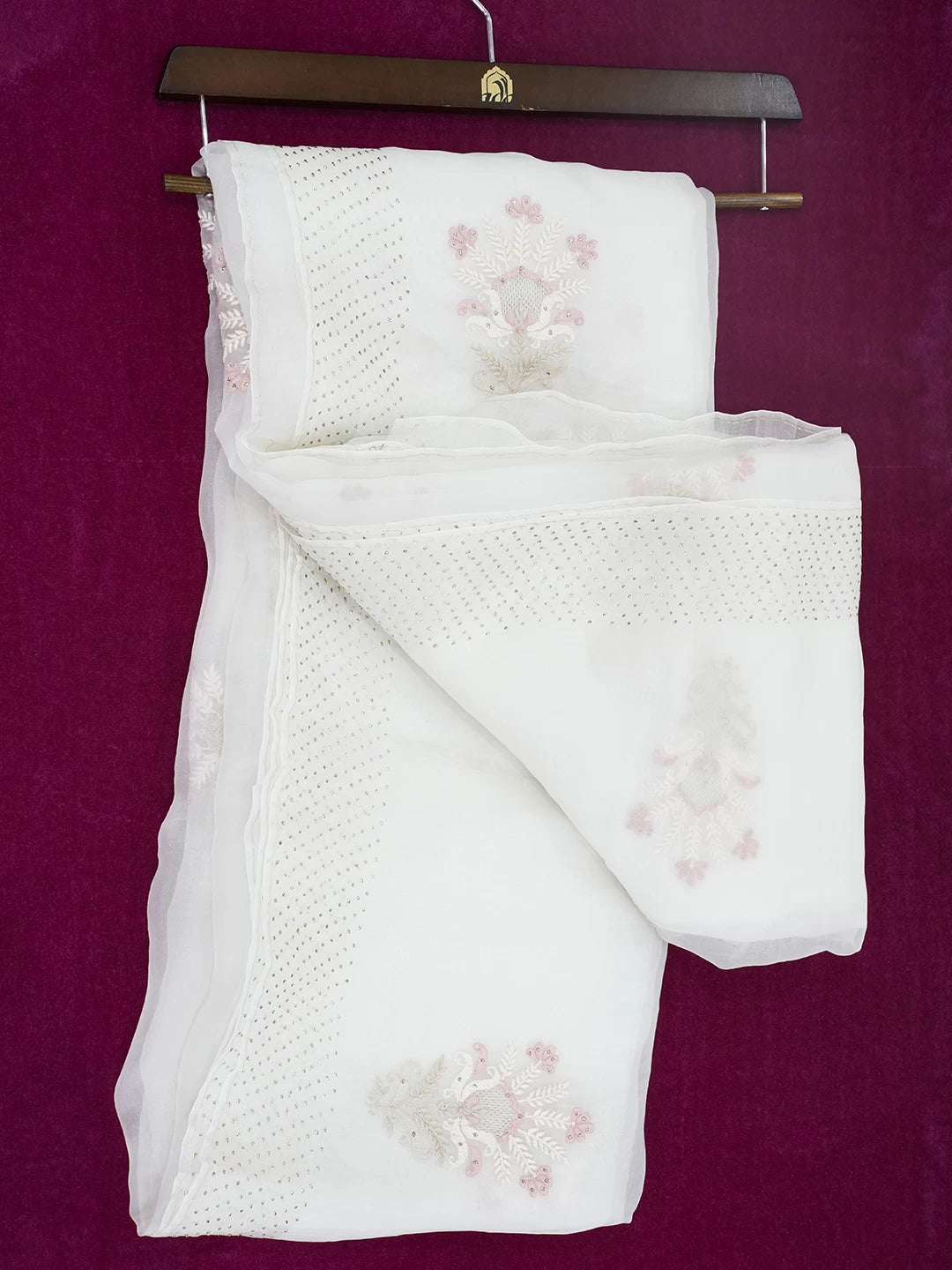 Ada Hand Embroidered Off White Organza Lucknowi Chikankari Saree With Blouse And Muqaish Work 01A483410