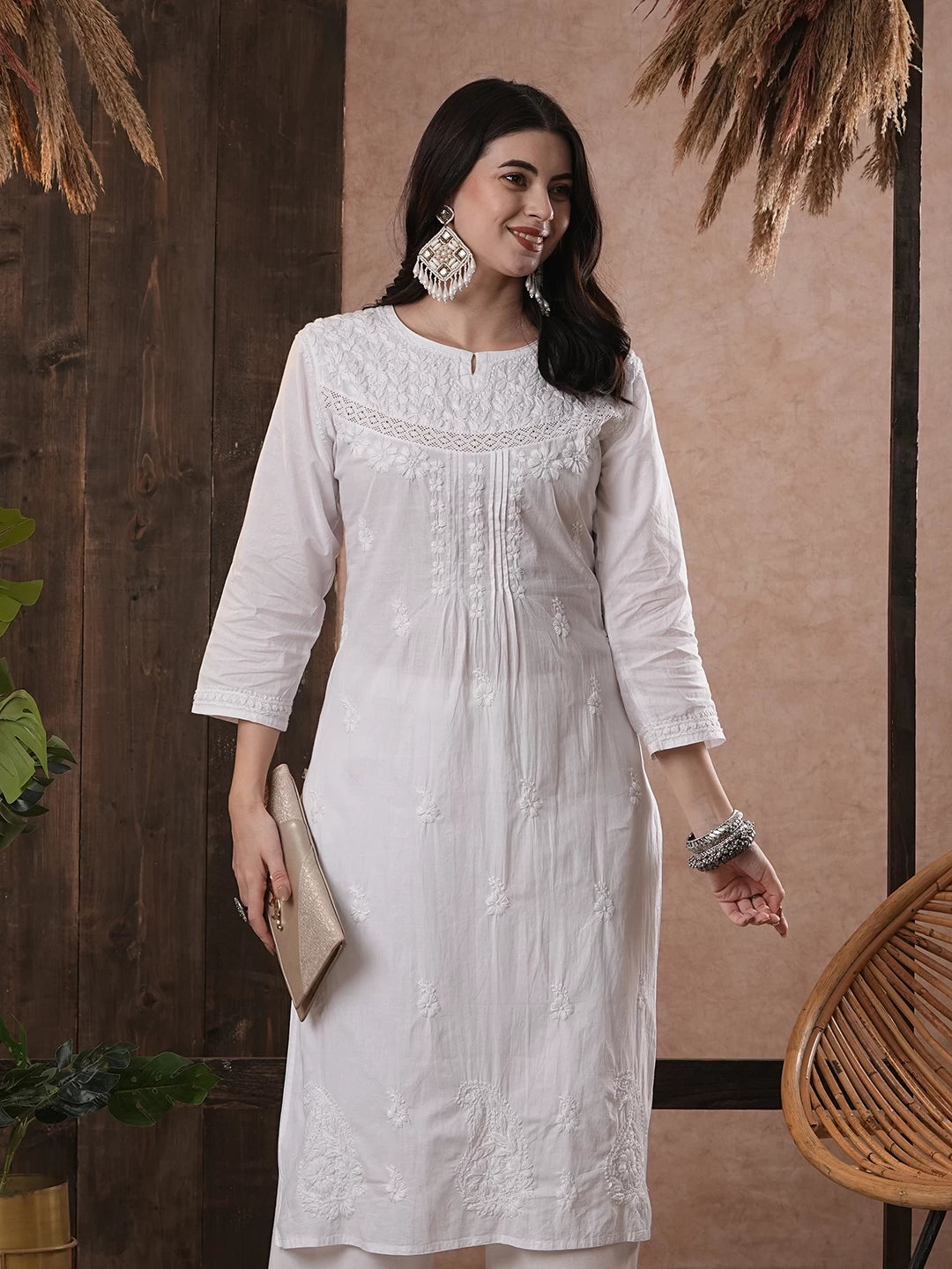 Ada Hand Embroidered White Cotton Lucknowi Chikankari Straight Kurta A332395