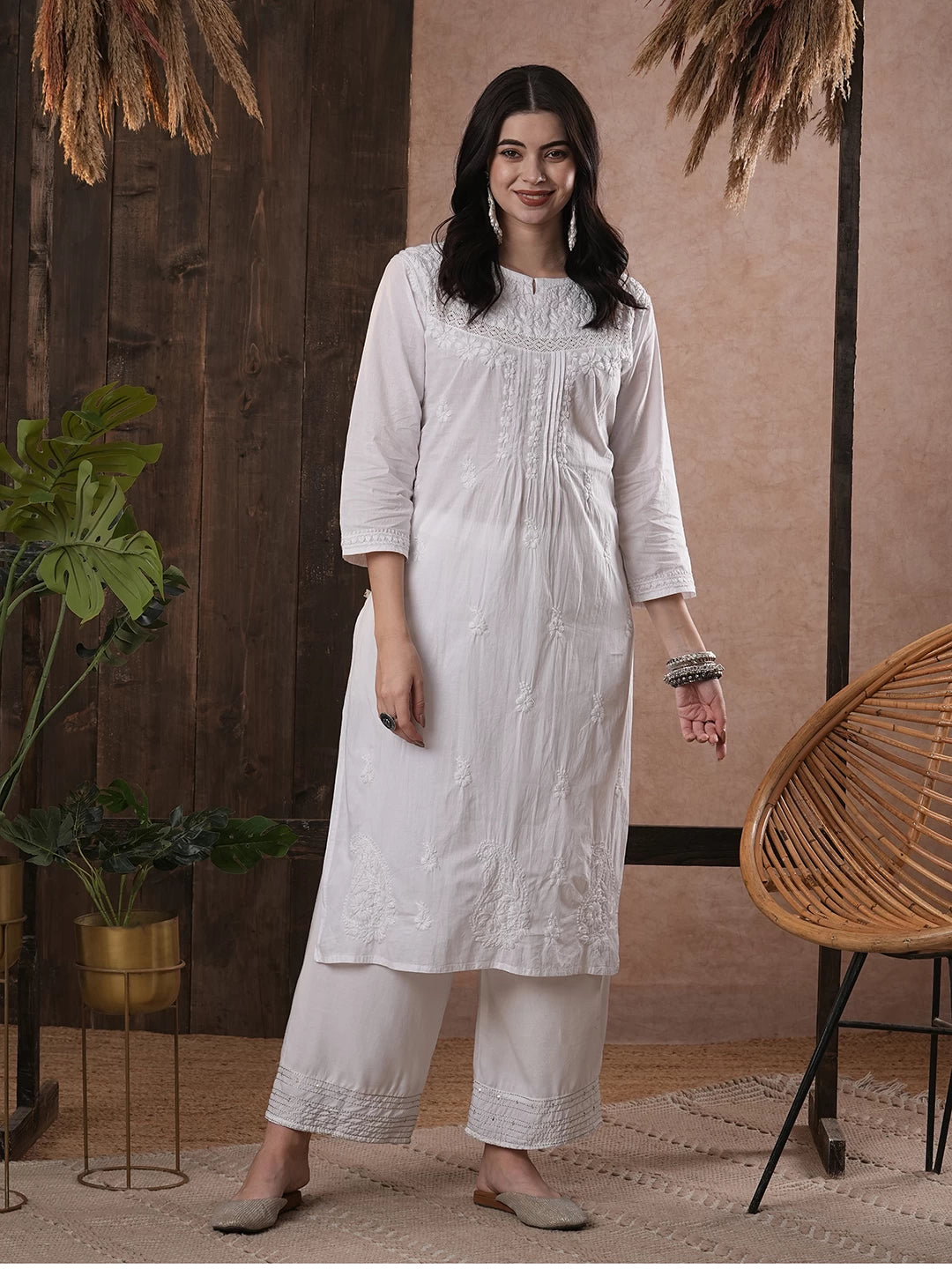 Ada Hand Embroidered White Cotton Lucknowi Chikankari Straight Kurta A332395