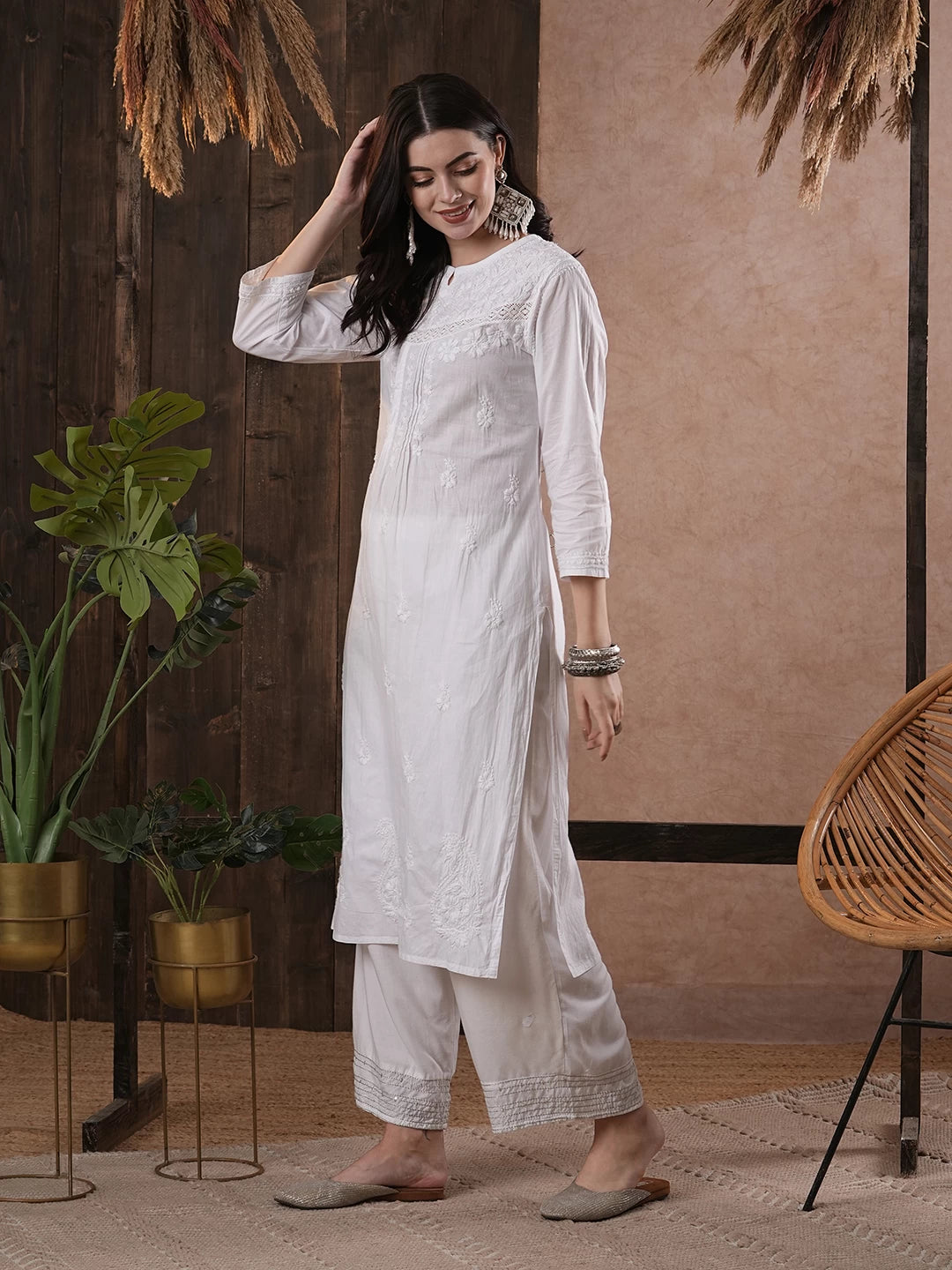 Ada Hand Embroidered White Cotton Lucknowi Chikankari Straight Kurta A332395